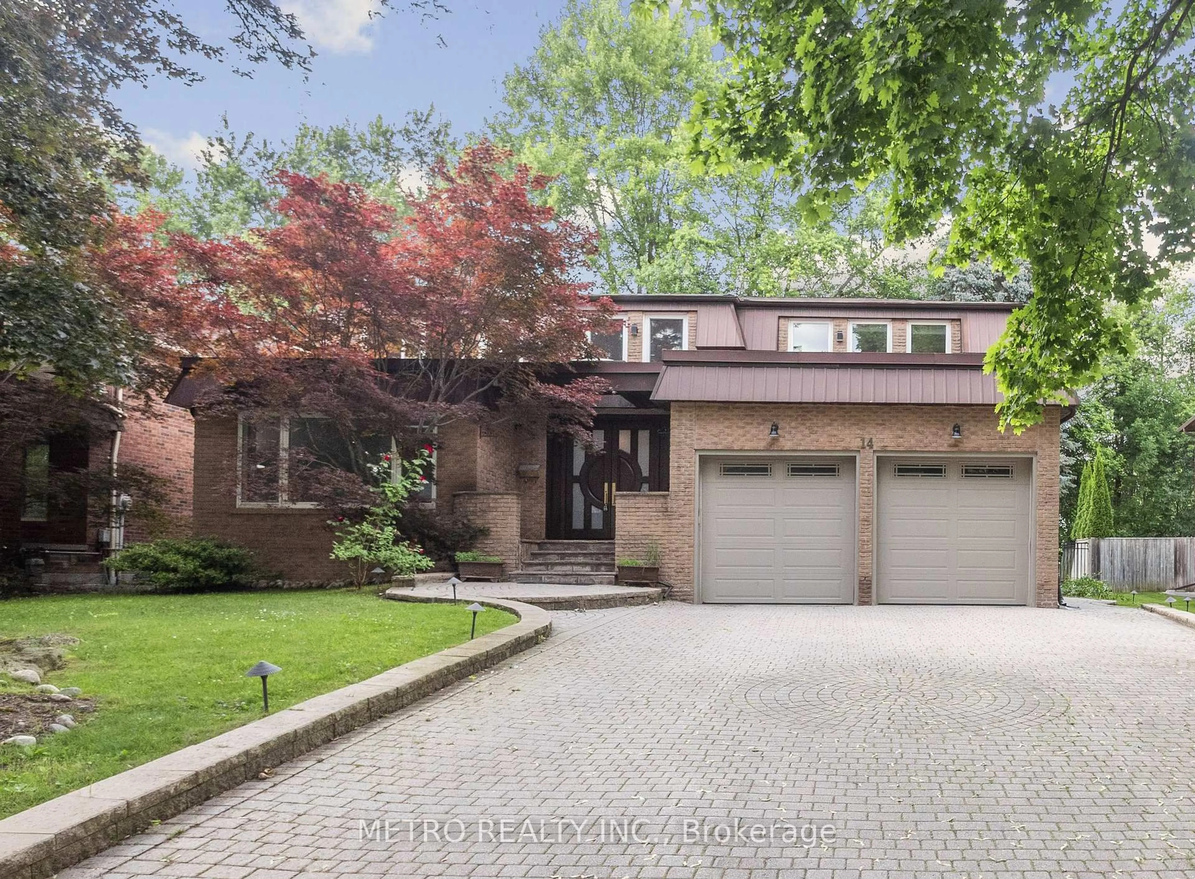 Home with brick exterior material, street for 14 Village Squire Lane, Markham Ontario L3T 1Z9