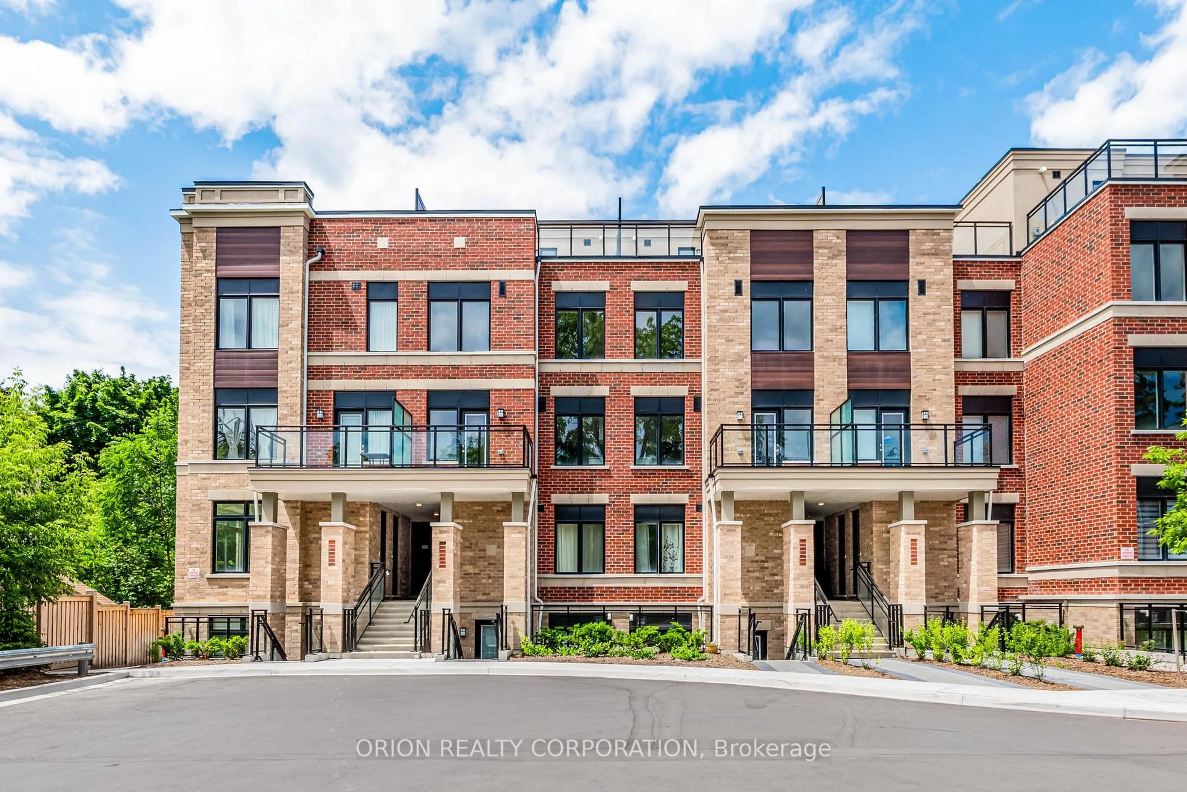 Home with brick exterior material, unknown for 60 Elizabeth St #3408, Richmond Hill Ontario L4C 3R5