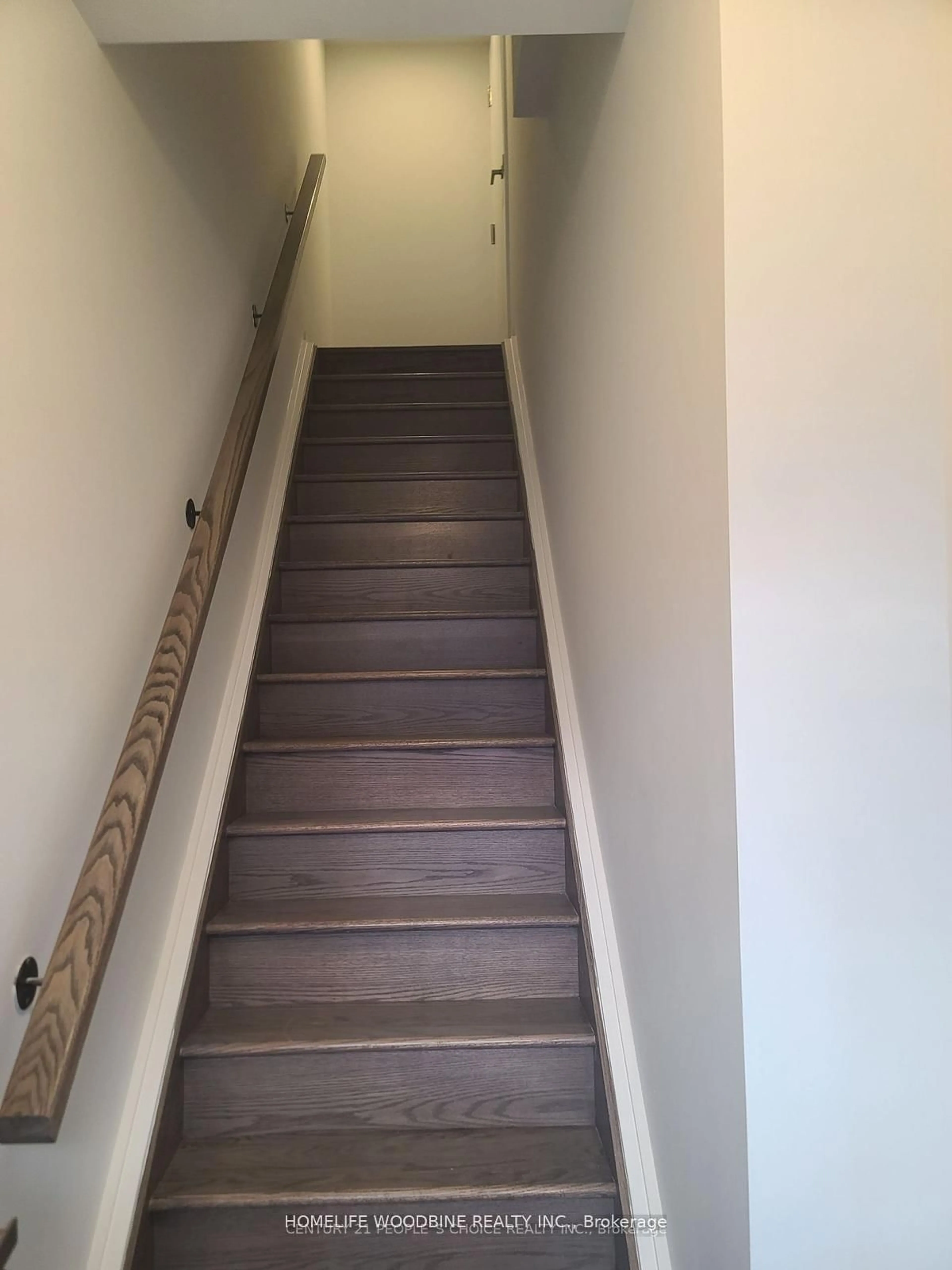 Stairs for 151 Honeycrisp Cres #TH183, Vaughan Ontario L4K 0N7