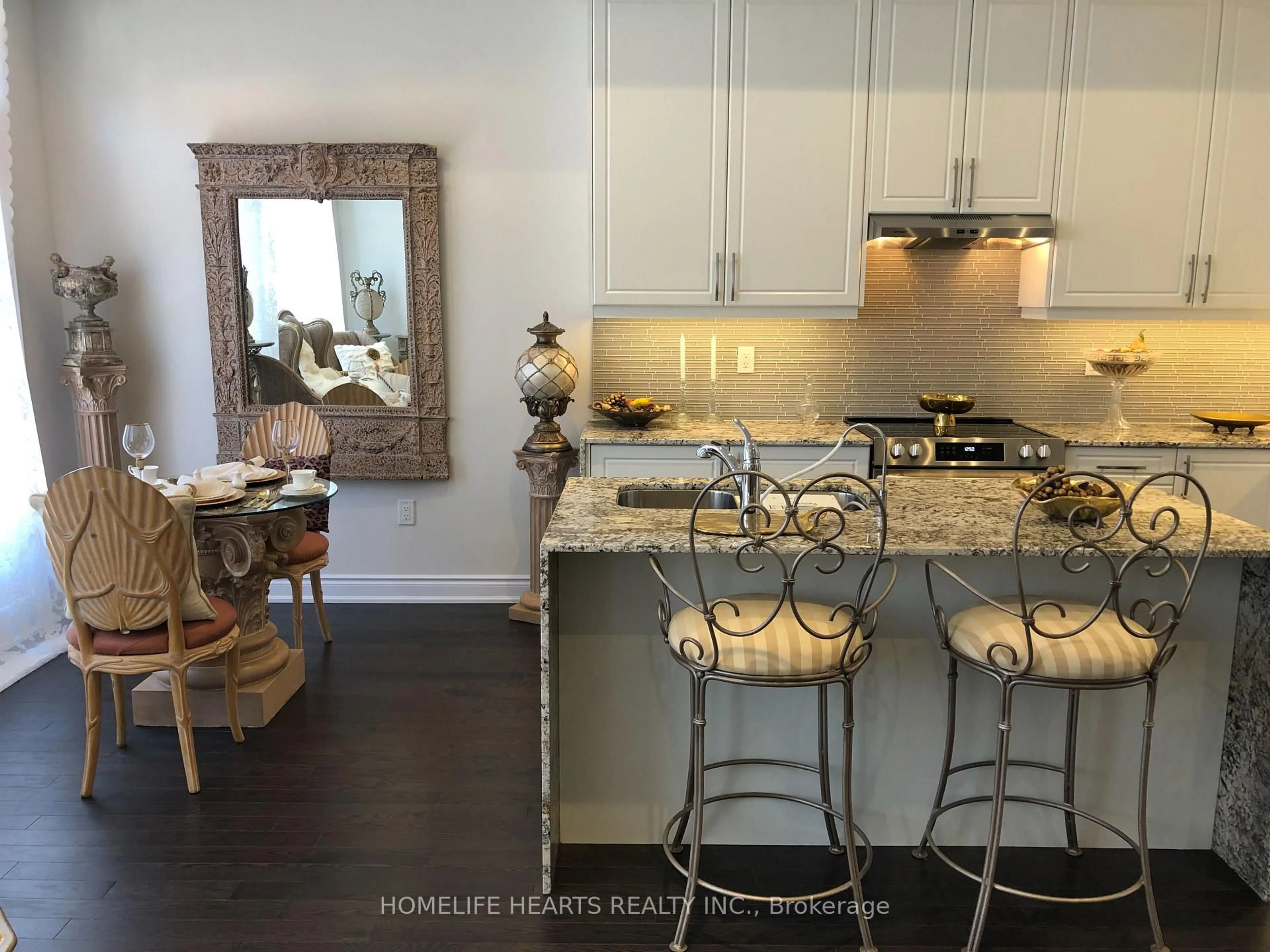 Open concept kitchen, unknown for 143 Credit Lane, Richmond Hill Ontario L4E 1G9