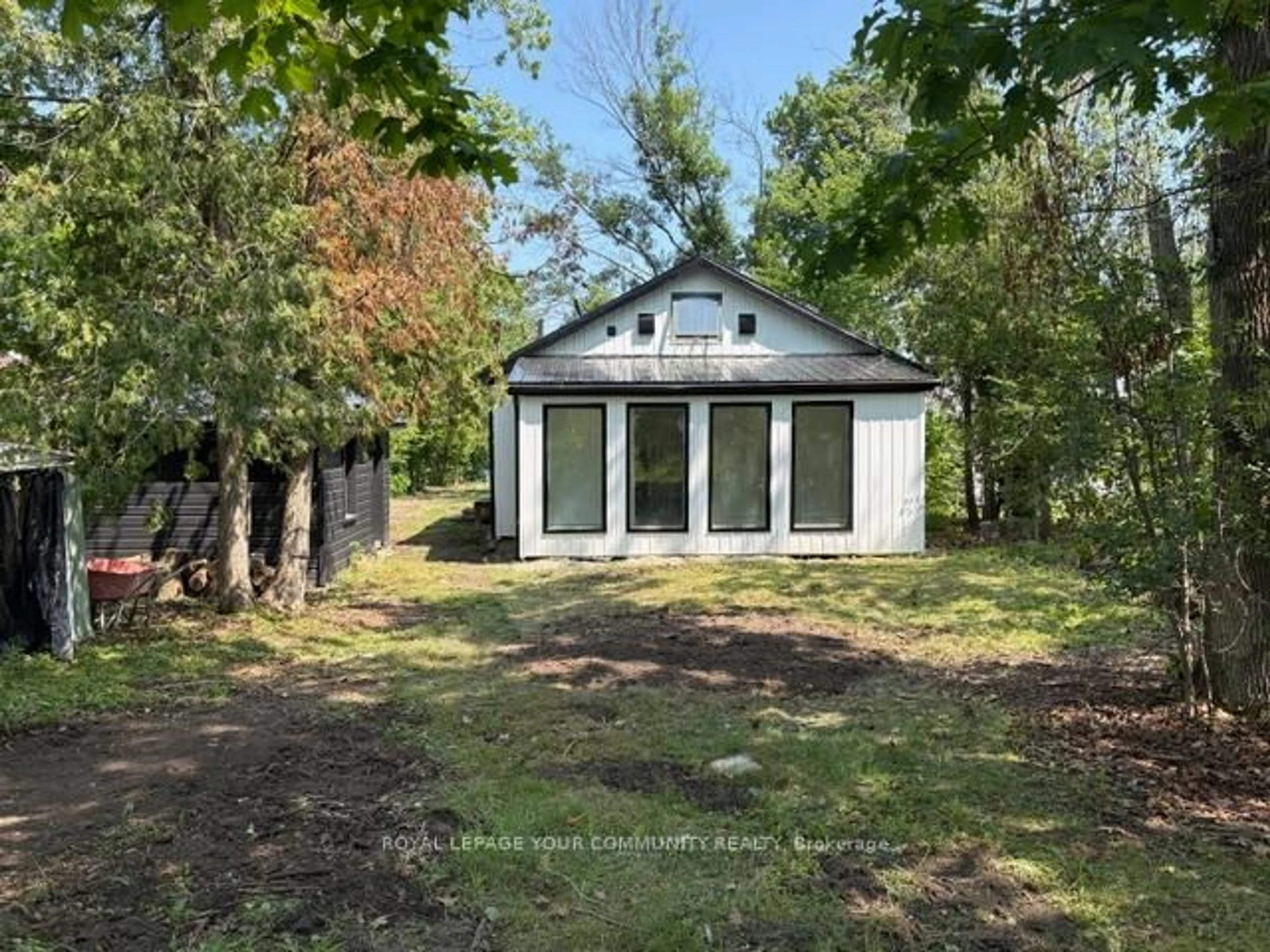 Shed for 10 Snake Island Rd, Georgina Islands Ontario L4P 3E9