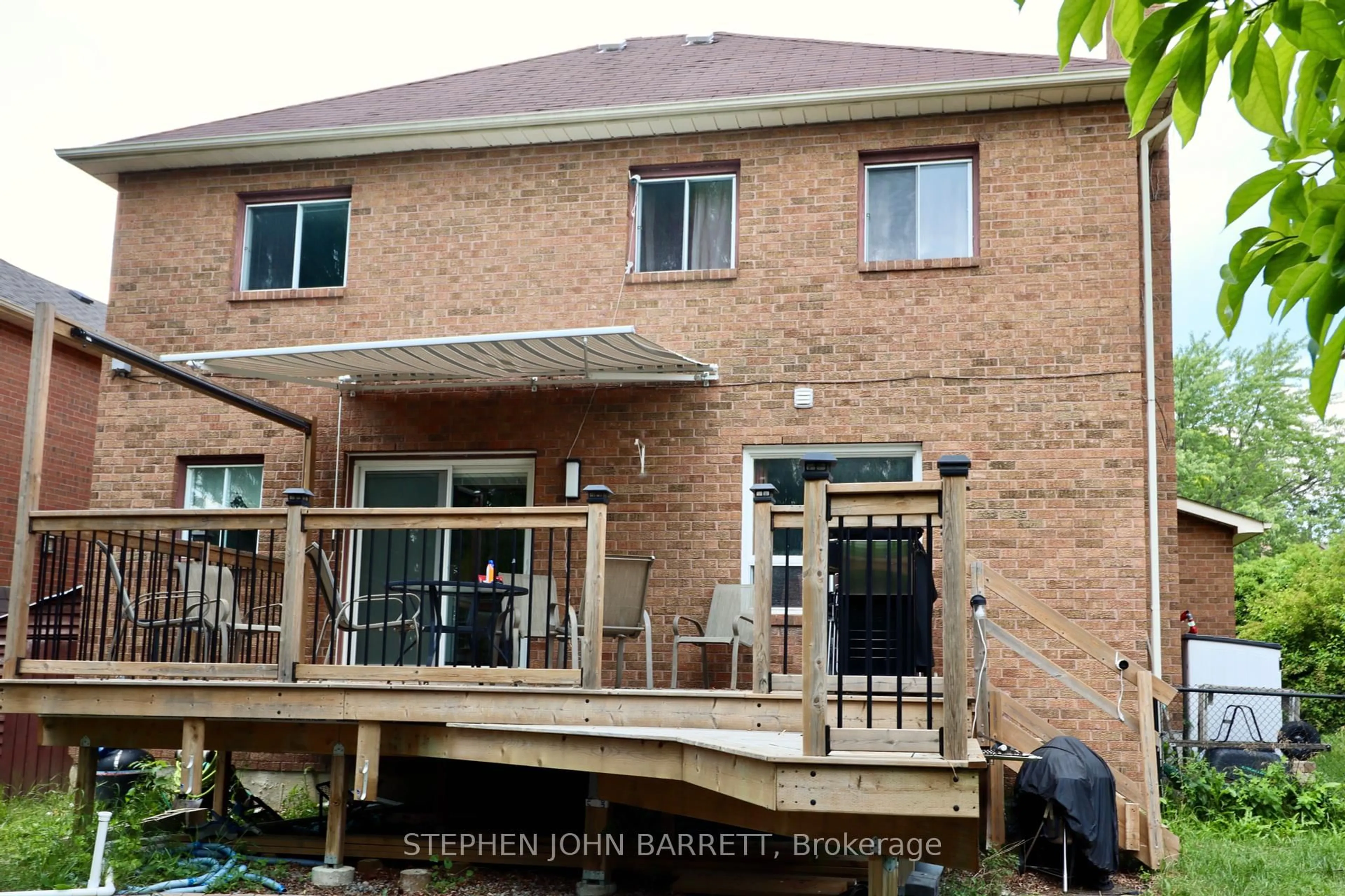 Home with brick exterior material, street for 112 Tulip St, Georgina Ontario L4P 1C7