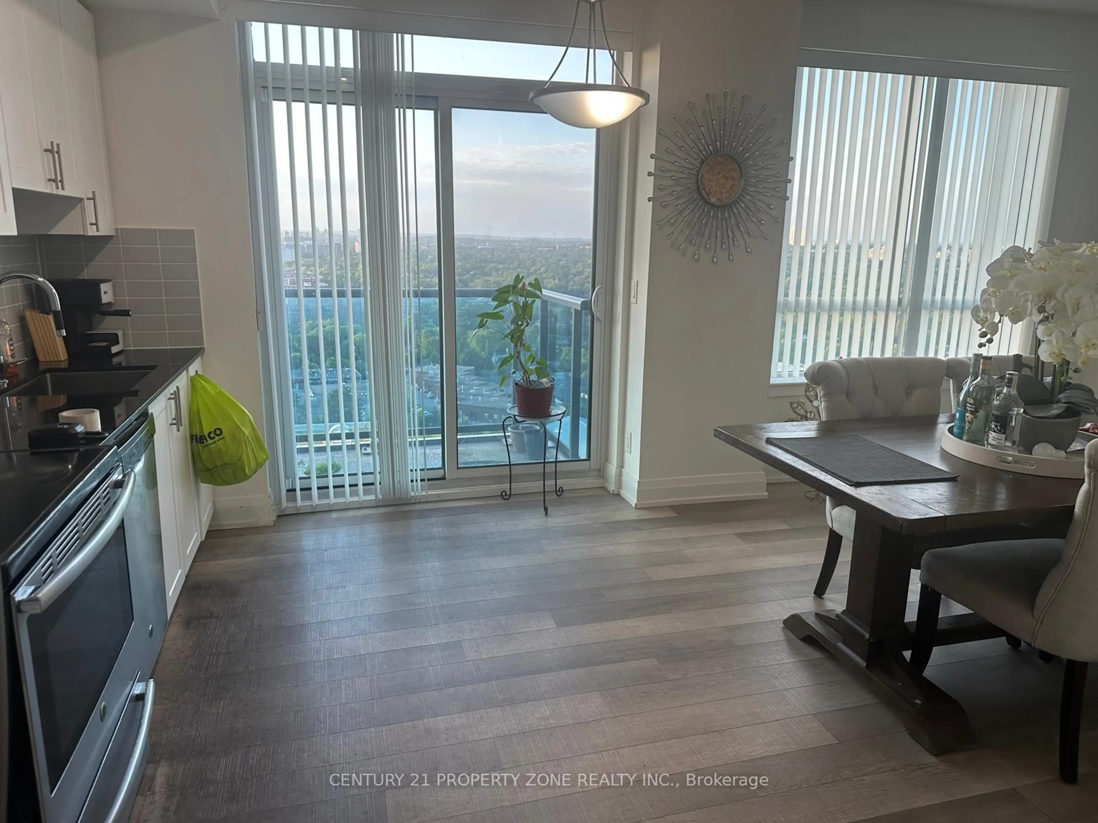 Unknown for 7167 Yonge St #1502, Markham Ontario L3T 0E1