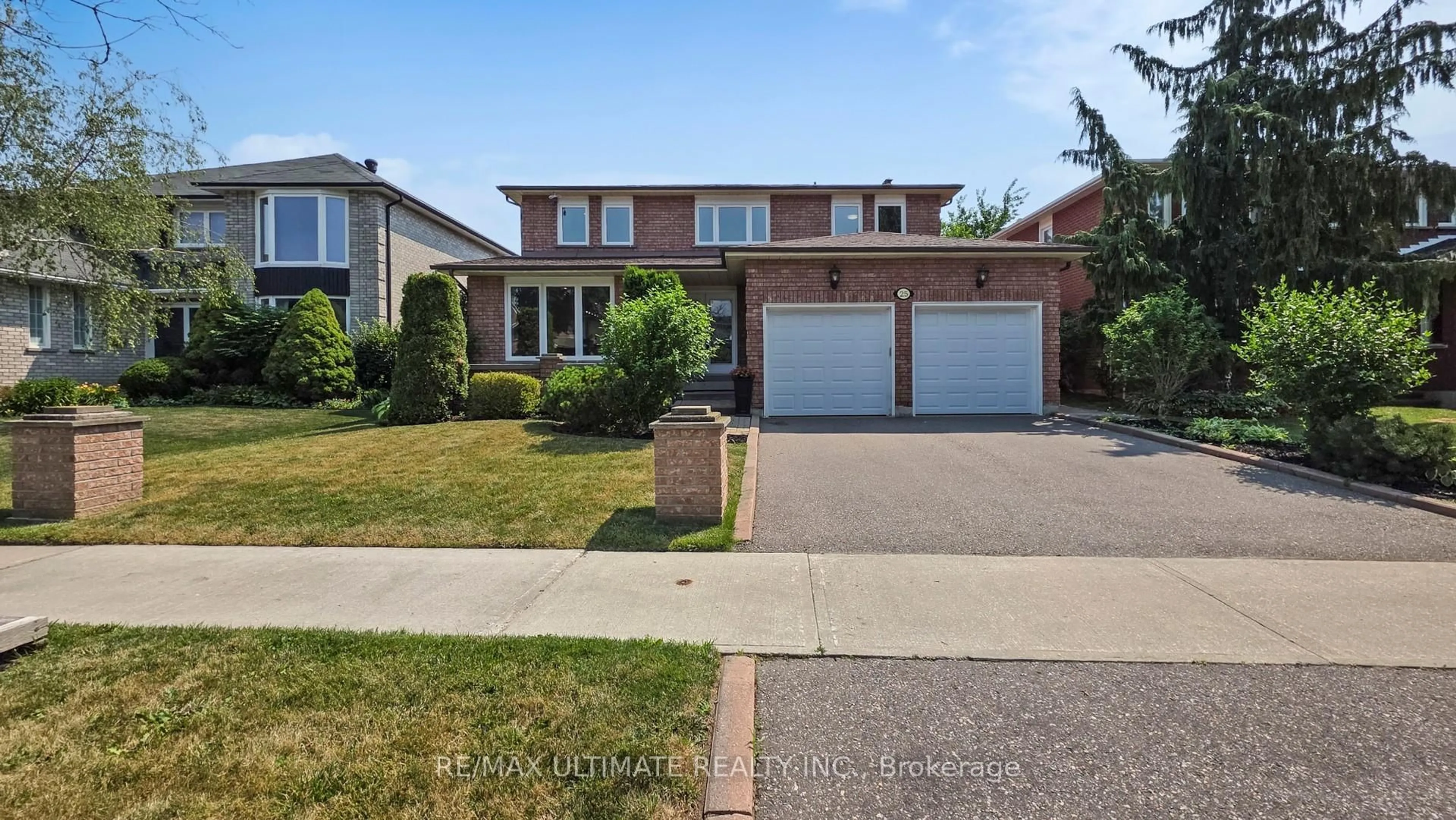 Home with brick exterior material, street for 25 Smithy St, Markham Ontario L3P 6N1