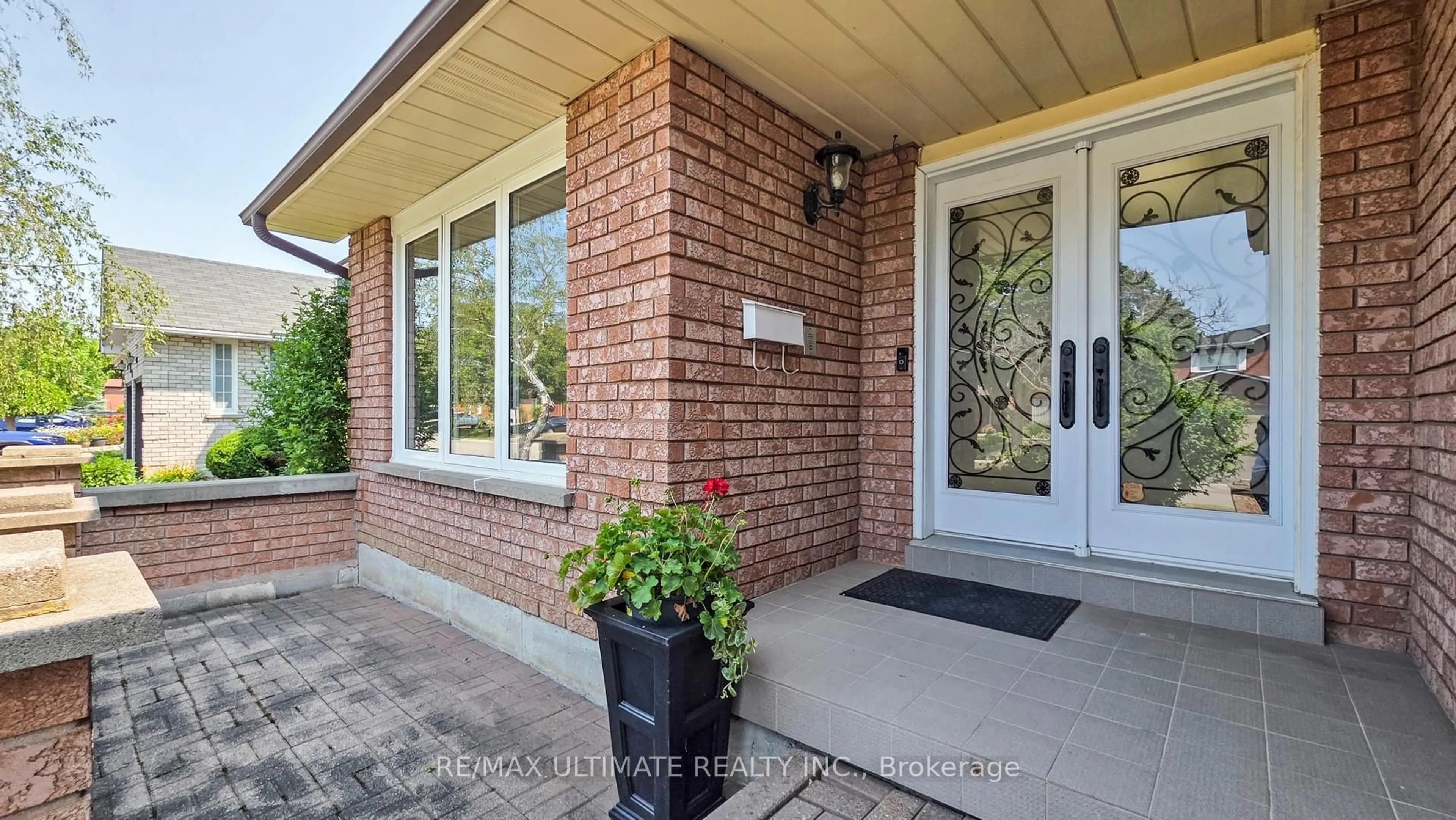 Home with brick exterior material, street for 25 Smithy St, Markham Ontario L3P 6N1