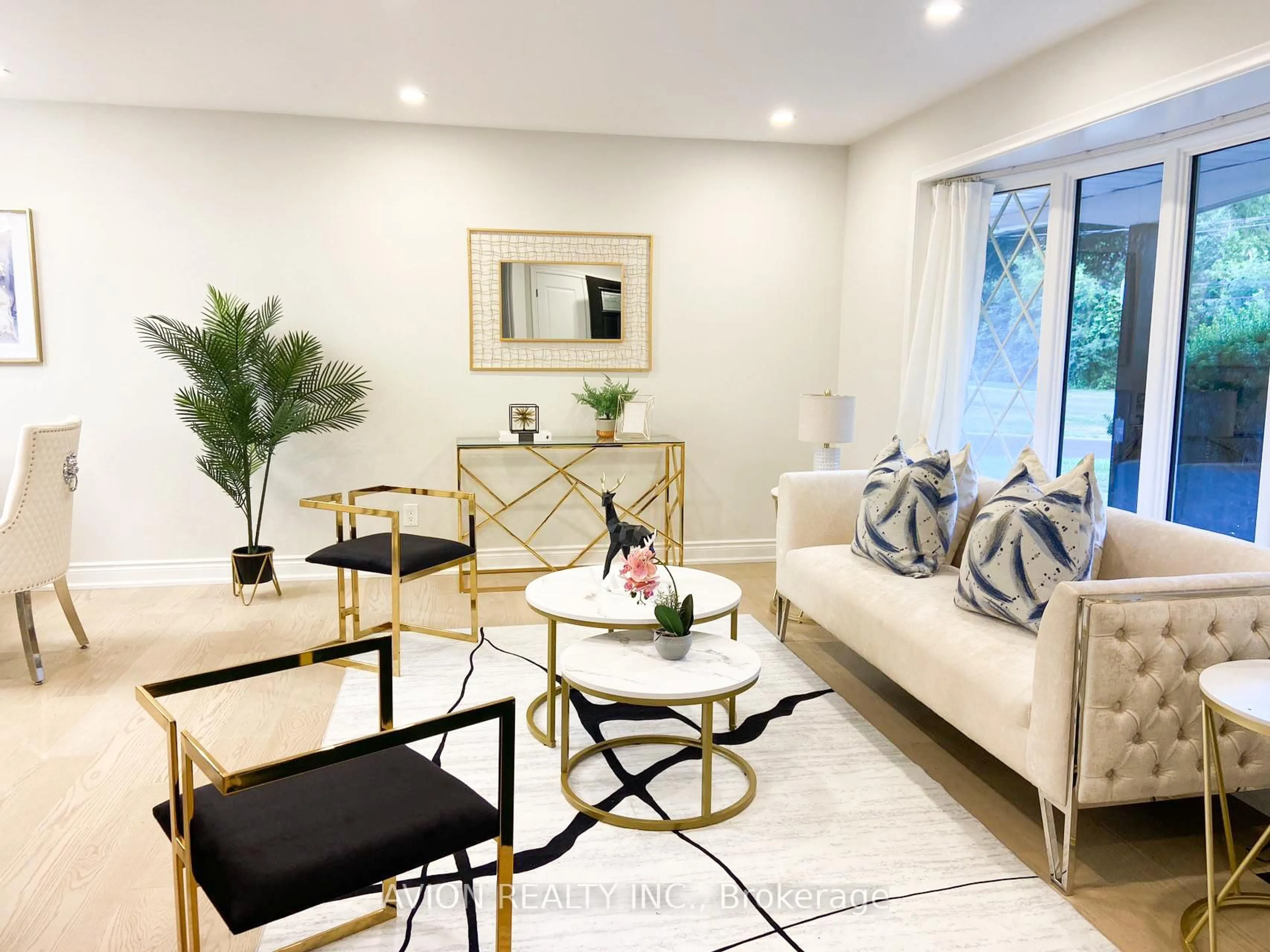 Living room with furniture, unknown for 24 Drakefield Rd, Markham Ontario L3P 1G5
