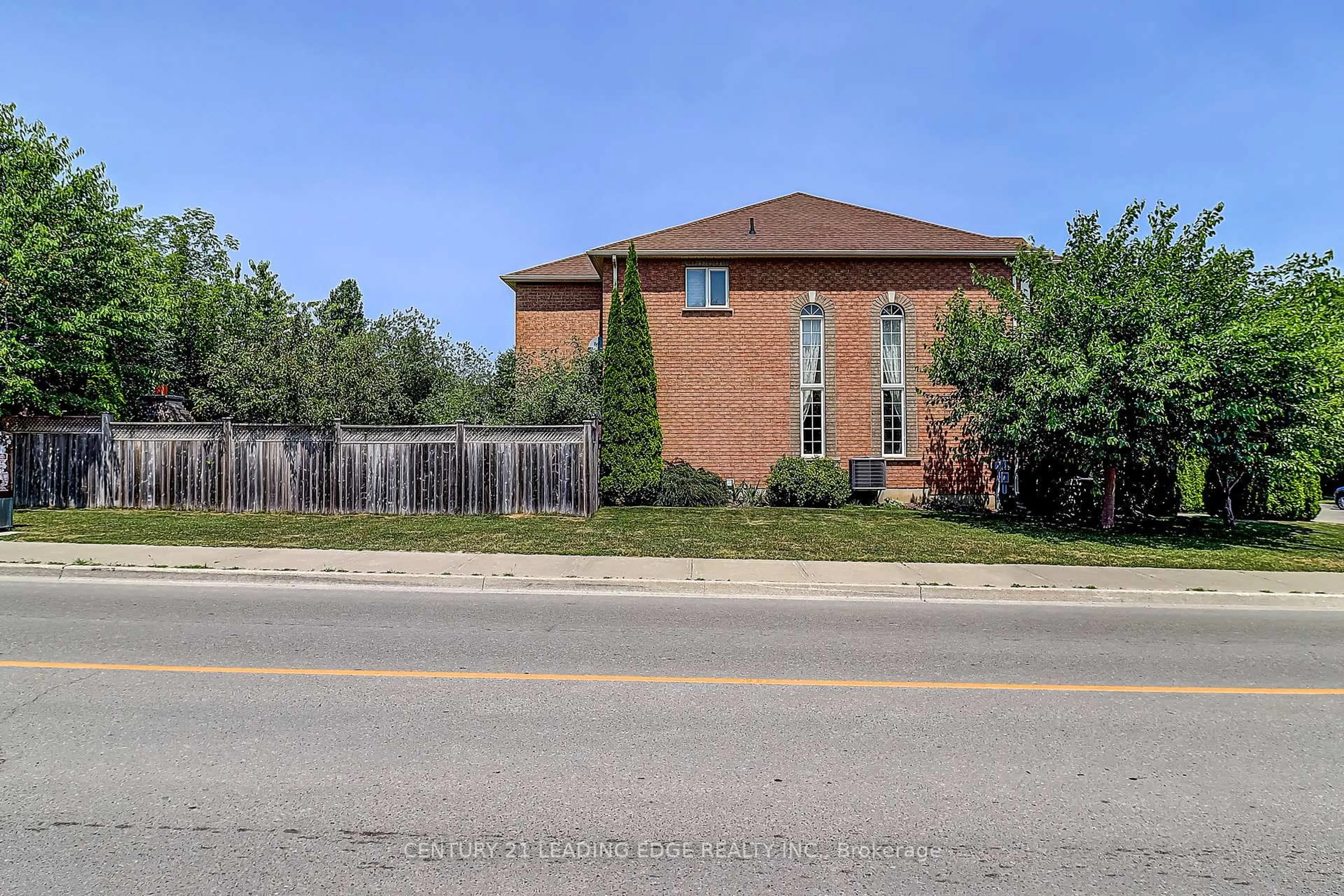 Home with brick exterior material, street for 1 Vitlor Dr, Richmond Hill Ontario L4E 2Y4