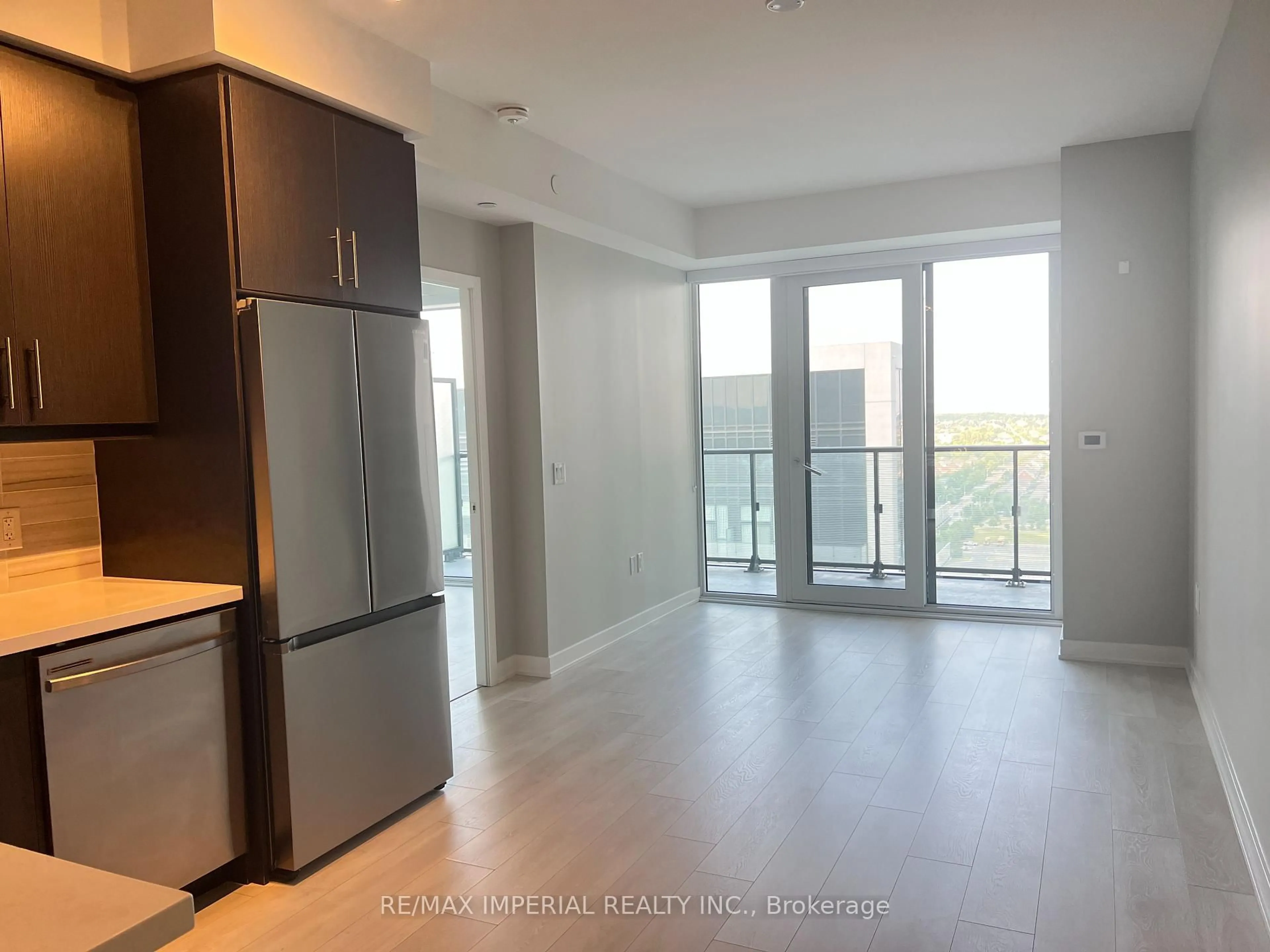 Unknown for 95 Oneida Cres #2207, Richmond Hill Ontario L4B 0H5
