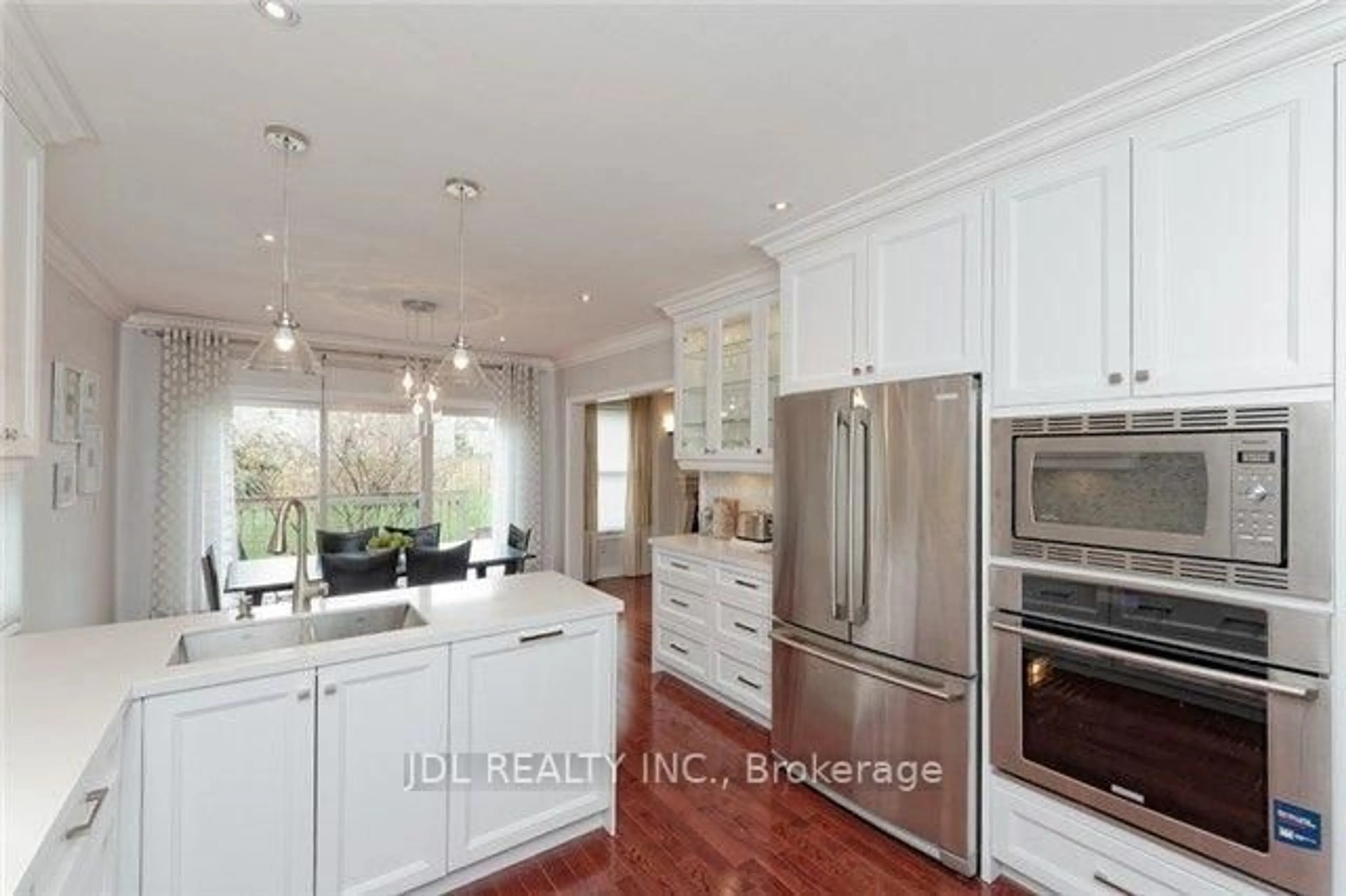 Contemporary kitchen, ceramic/tile floor for 22 Hillholm Blvd, Richmond Hill Ontario L4B 2J3