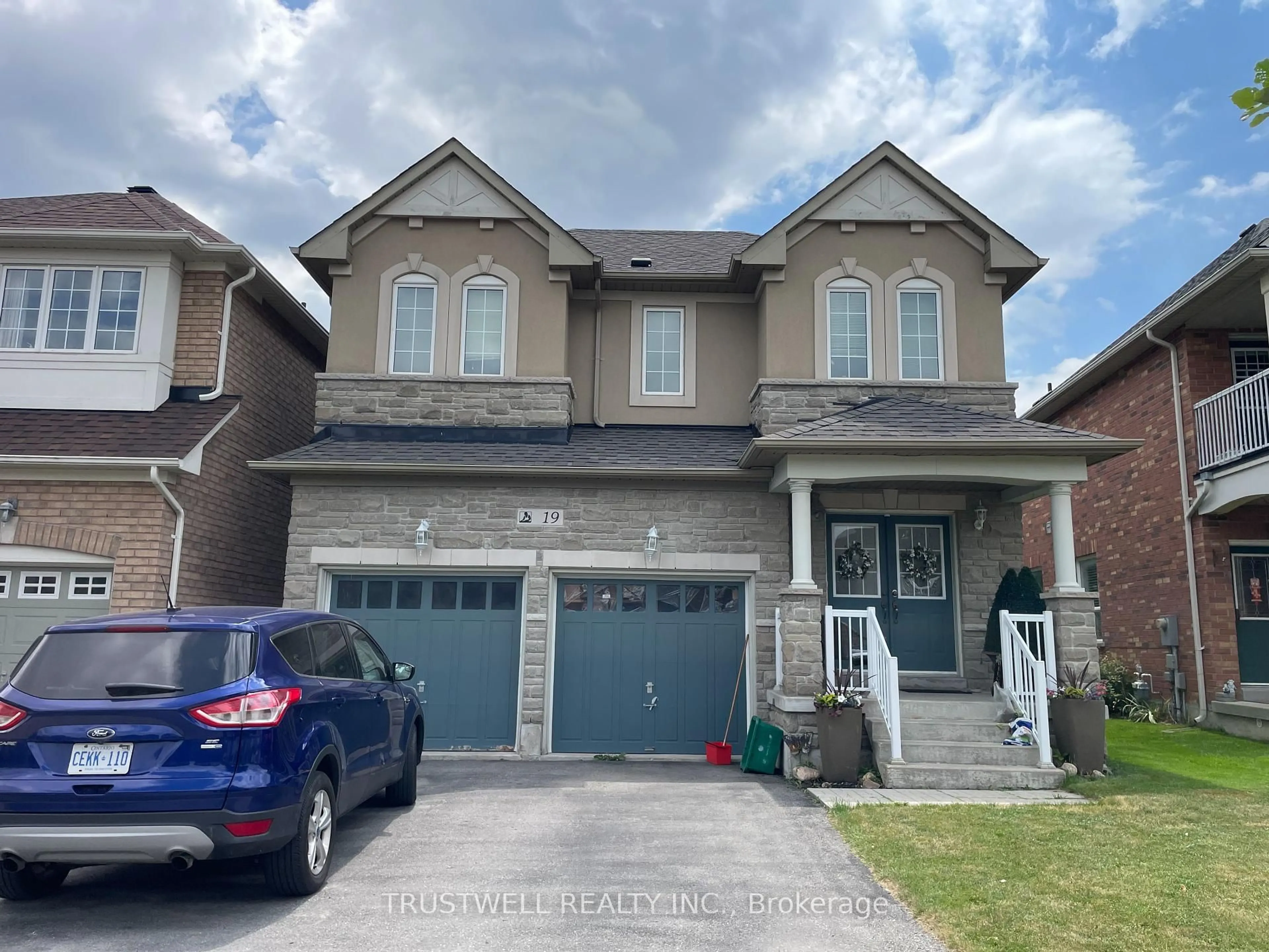 Home with brick exterior material, street for 19 Balliol Ave, Richmond Hill Ontario L4E 5B3