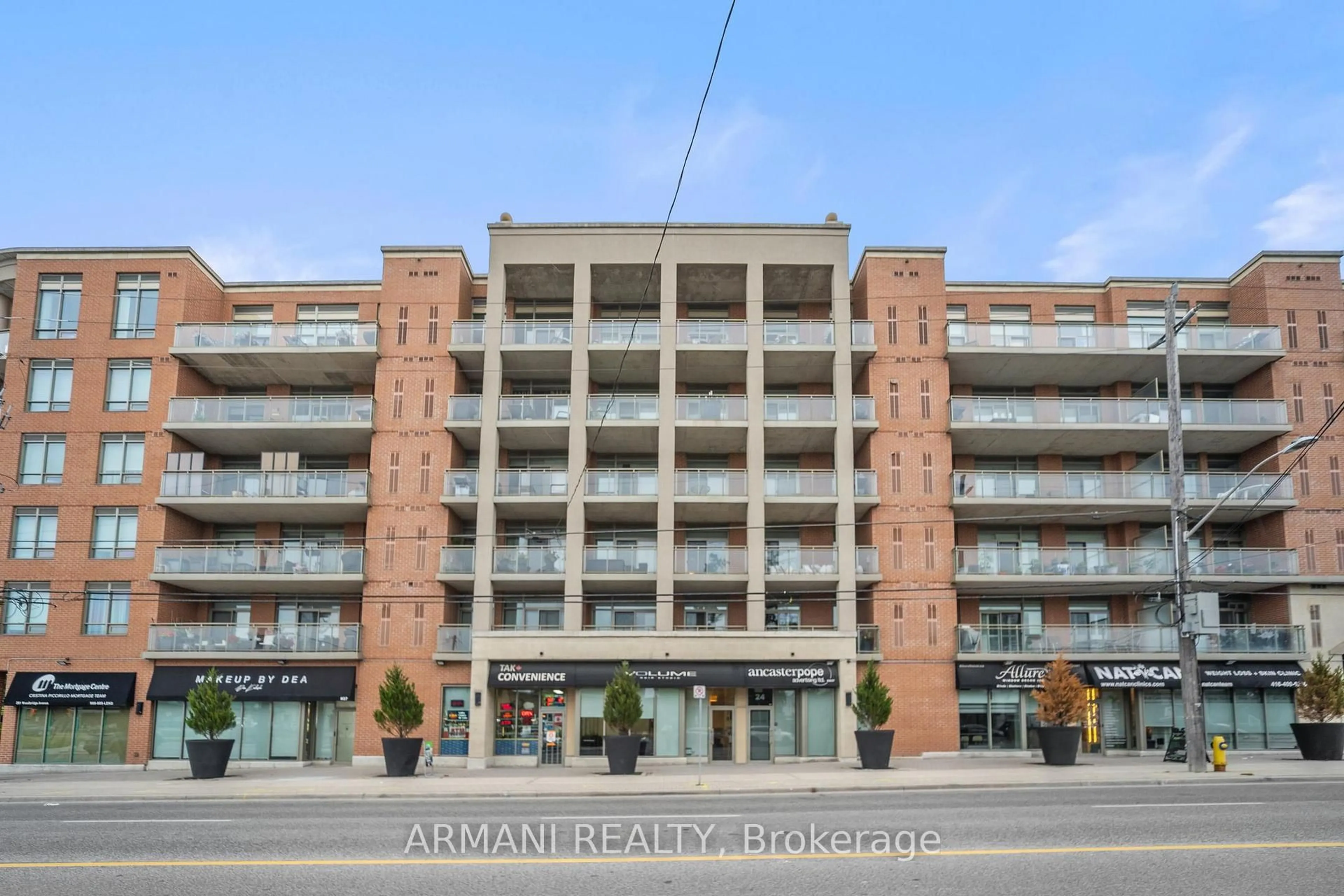 Balcony in the apartment, building for 281 Woodbridge Ave #622, Vaughan Ontario L4L 0C6
