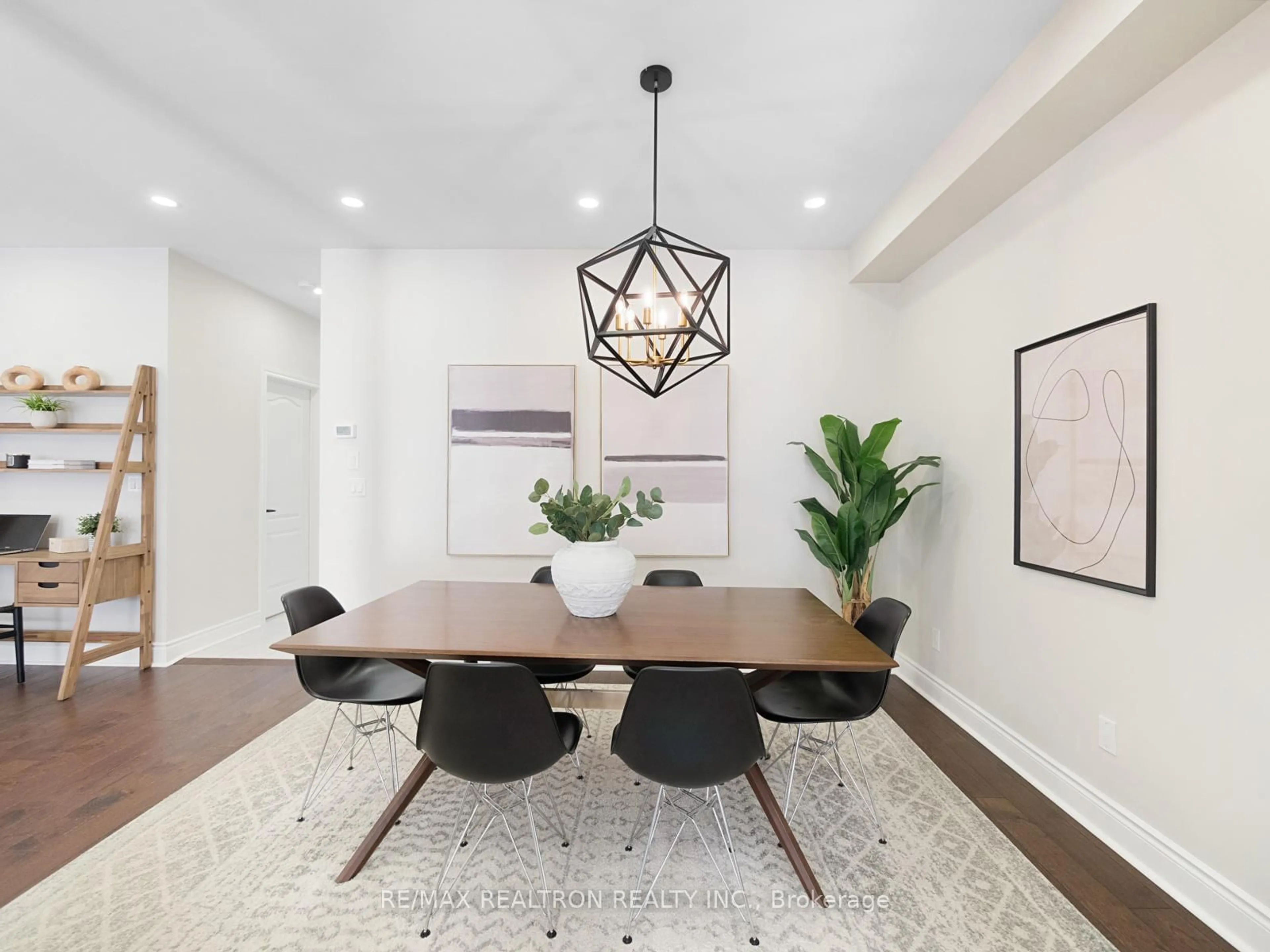 Dining room, unknown for 16 Mistywood Cres, Vaughan Ontario L4J 9E5