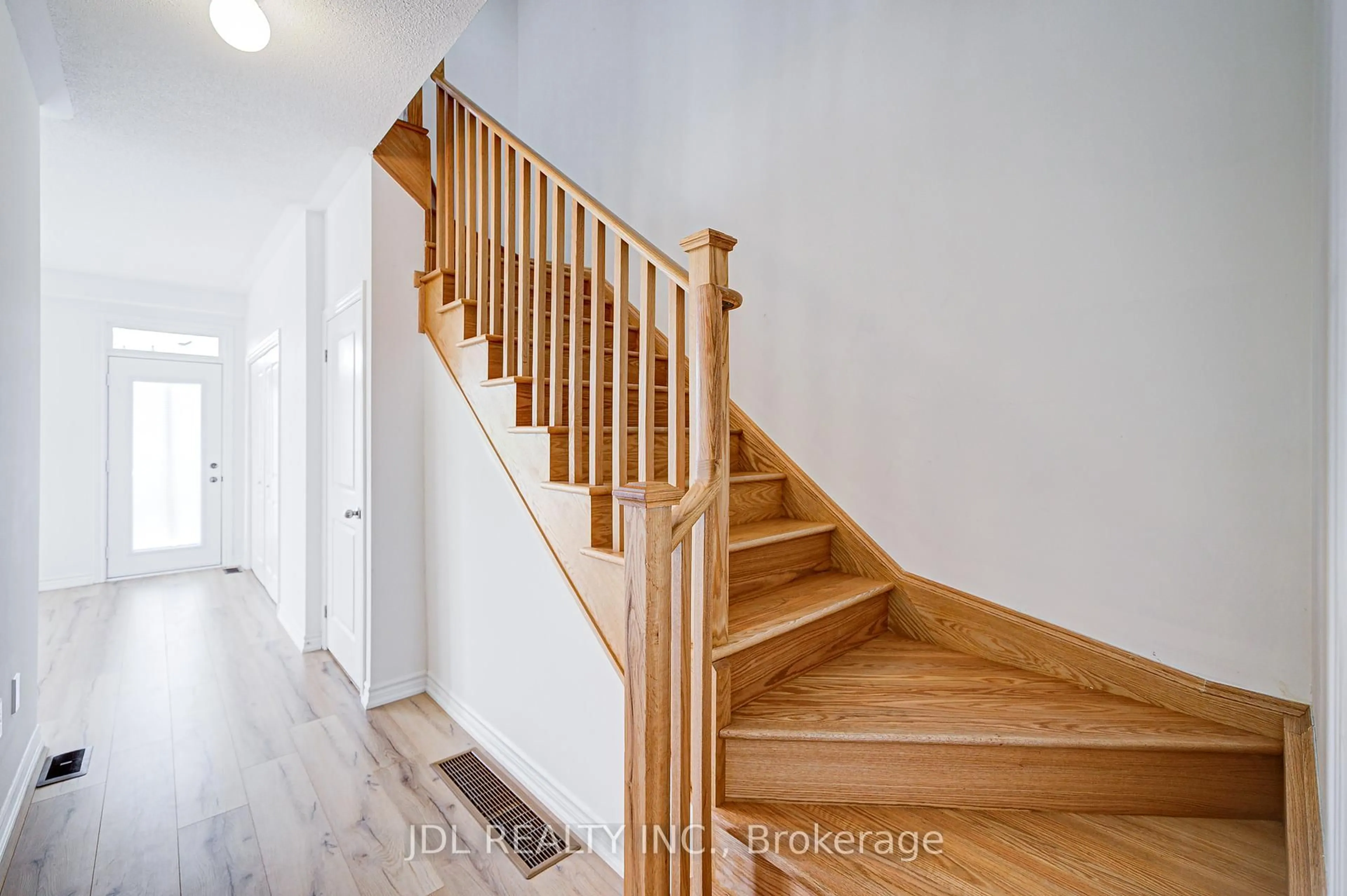 Stairs for 22 William Adams Lane, Richmond Hill Ontario L4S 0L9