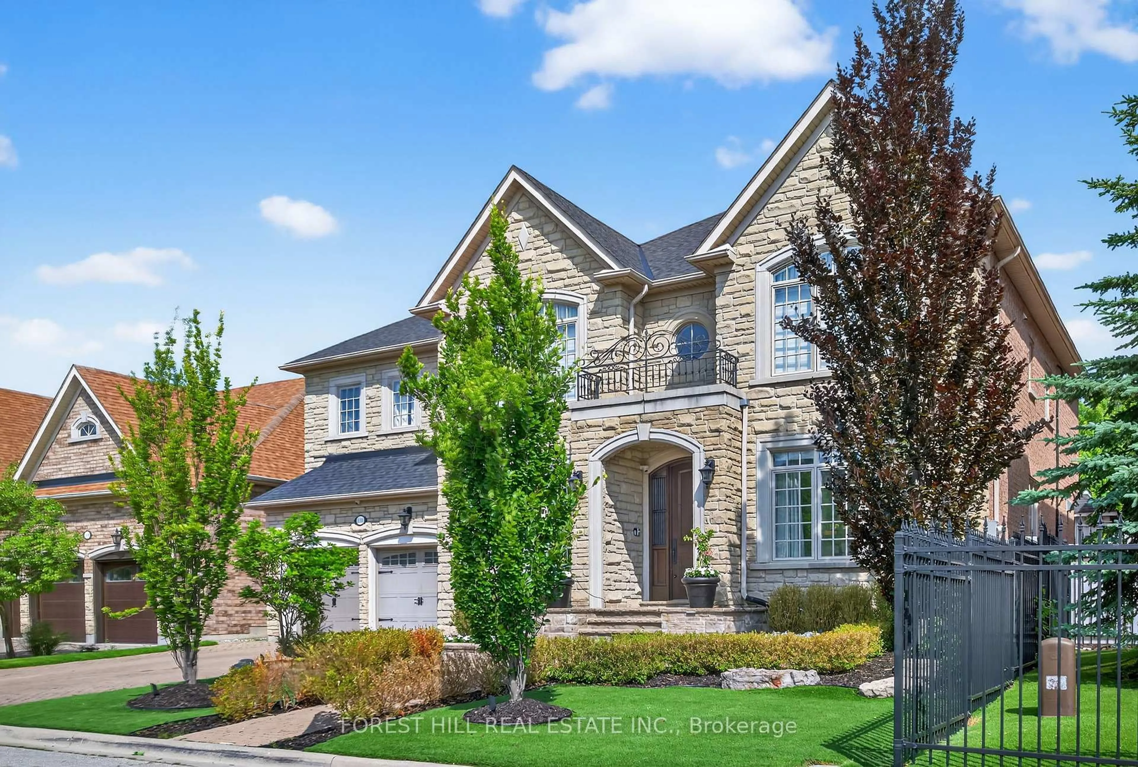 Home with brick exterior material, street for 110 Cook's Mill Cres, Vaughan Ontario L6A 0L1