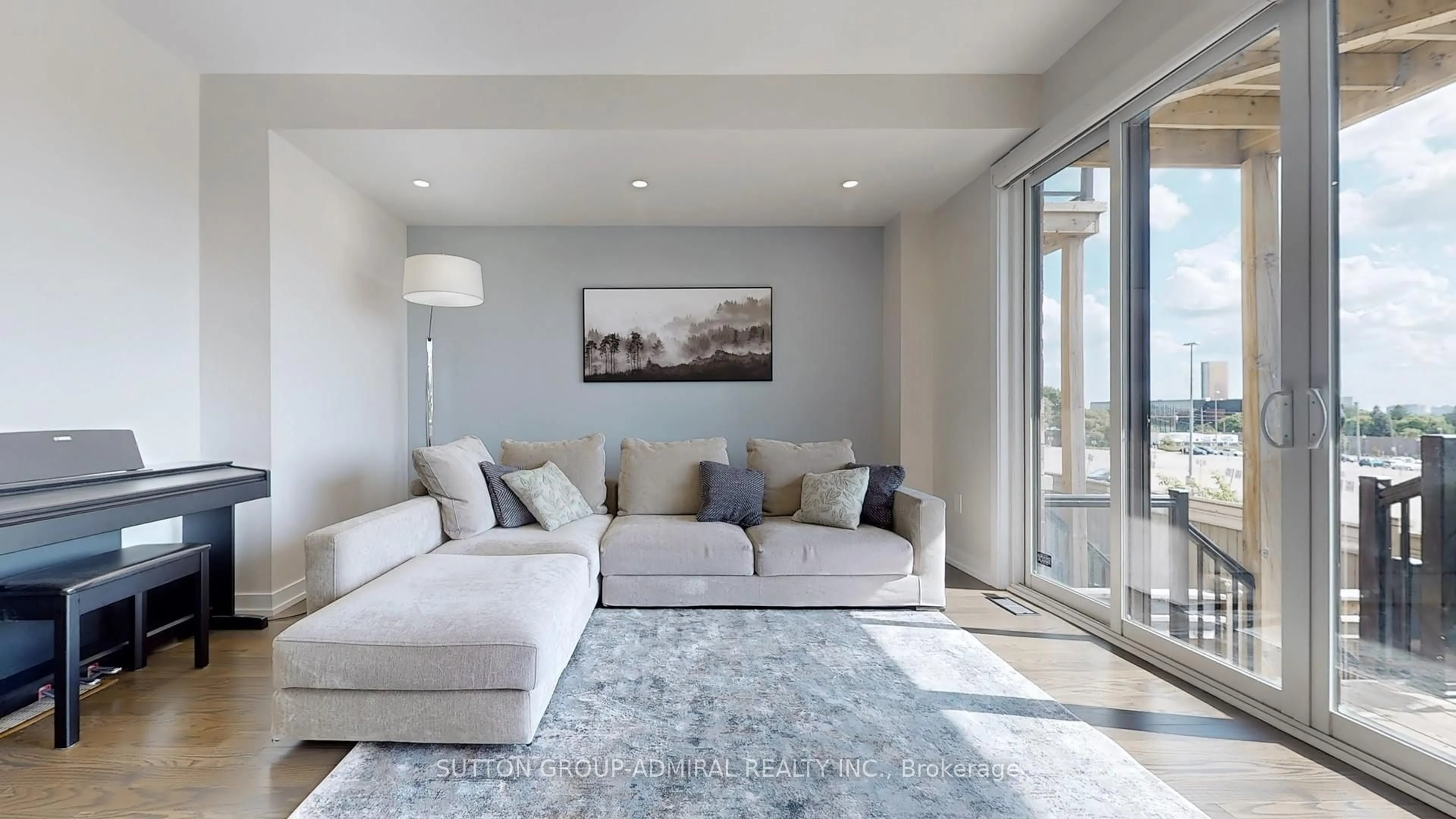 Living room with furniture, unknown for 71 Glenngarry Cres, Vaughan Ontario L6A 4Z5