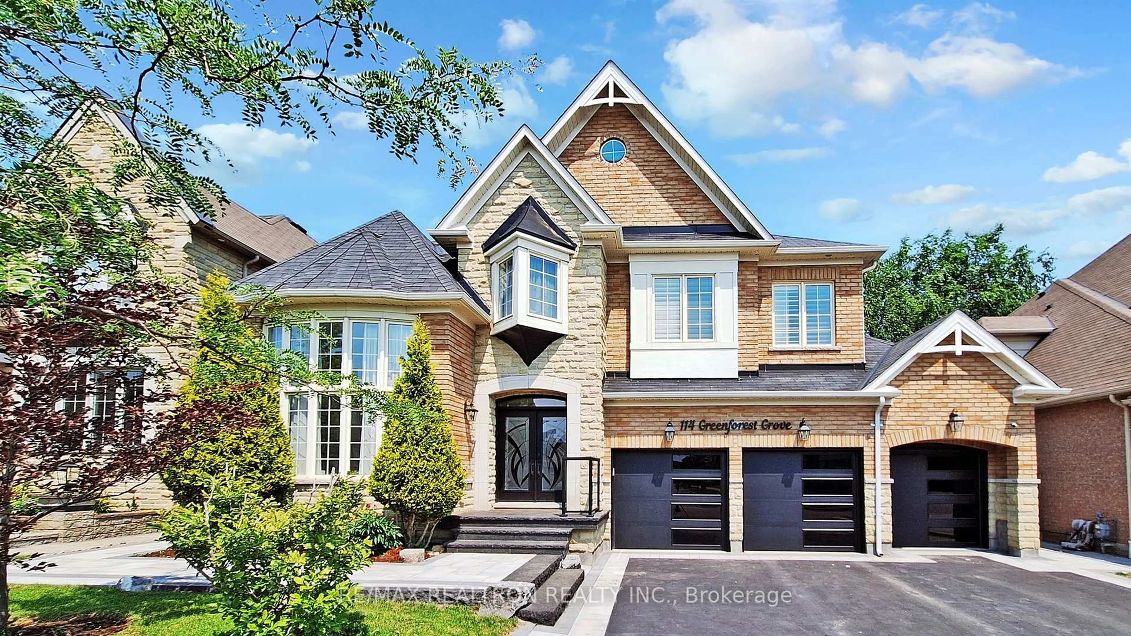 Home with brick exterior material, street for 114 Greenforest Grve, Whitchurch-Stouffville Ontario L4A 1S7