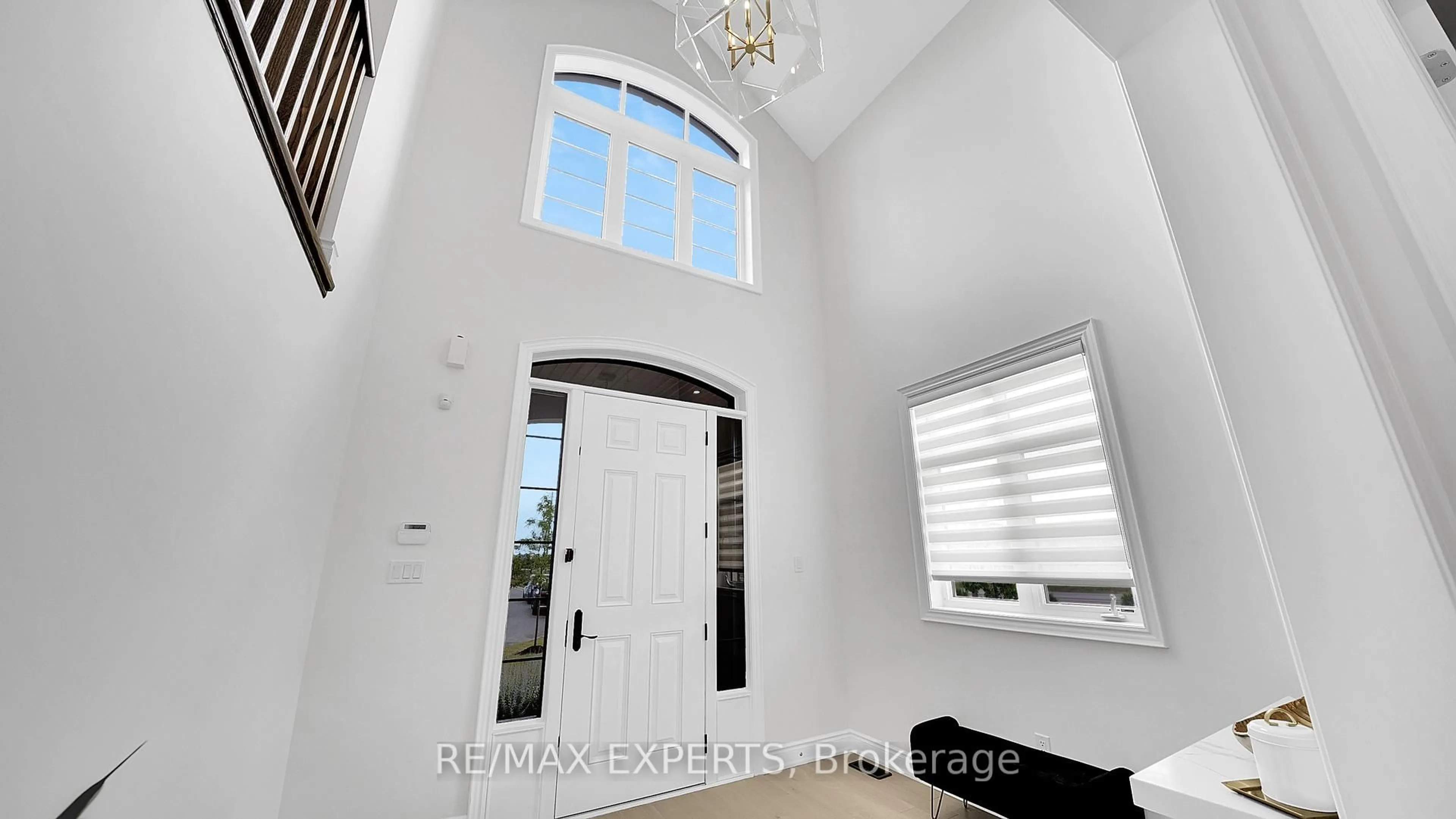 Indoor entryway for 89 Rosshaven Cres, Vaughan Ontario L4L 1A6