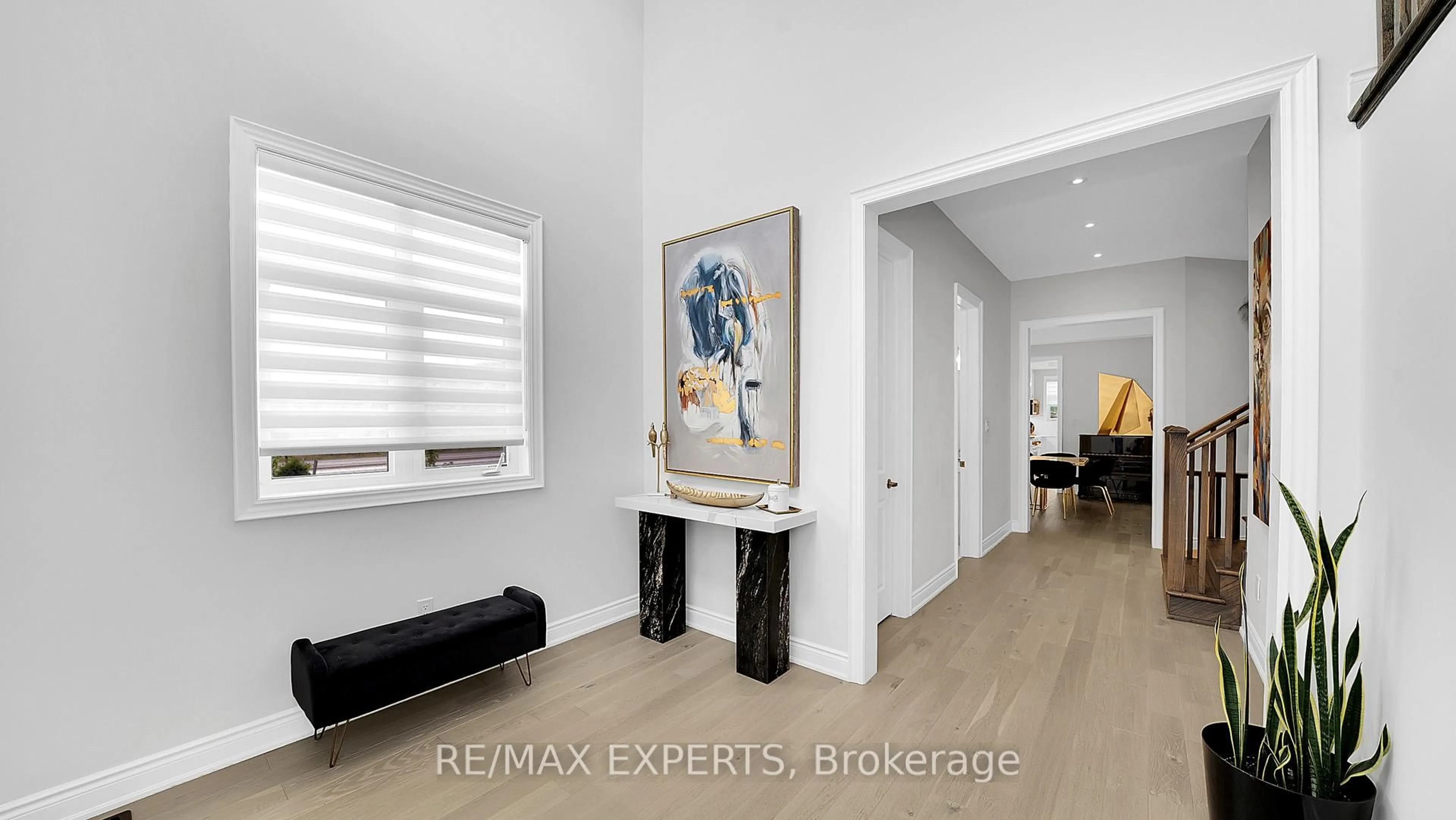 Indoor entryway for 89 Rosshaven Cres, Vaughan Ontario L4L 1A6