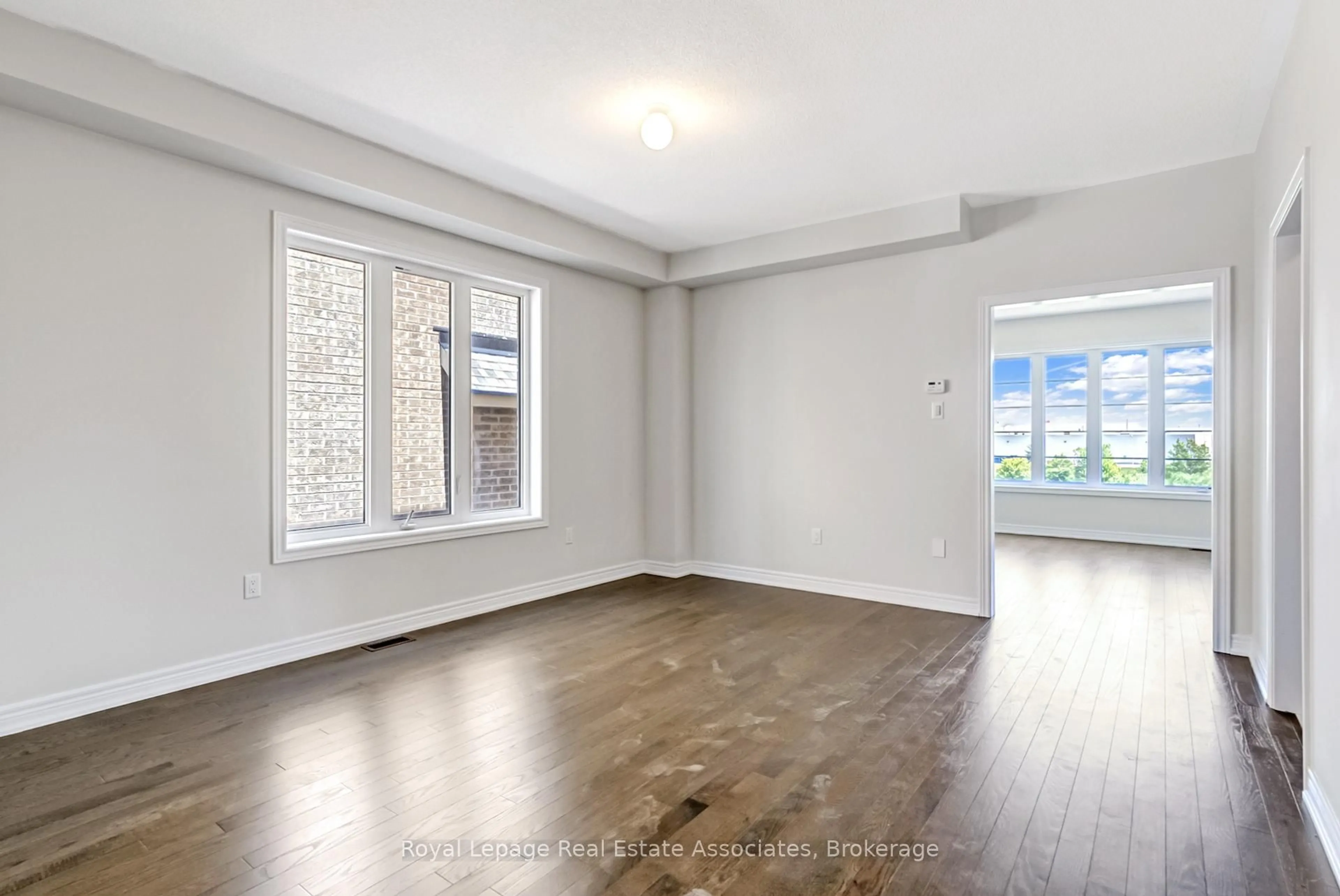A pic of a room for 29 John Dallimore Dr, Georgina Ontario L4P 0S6