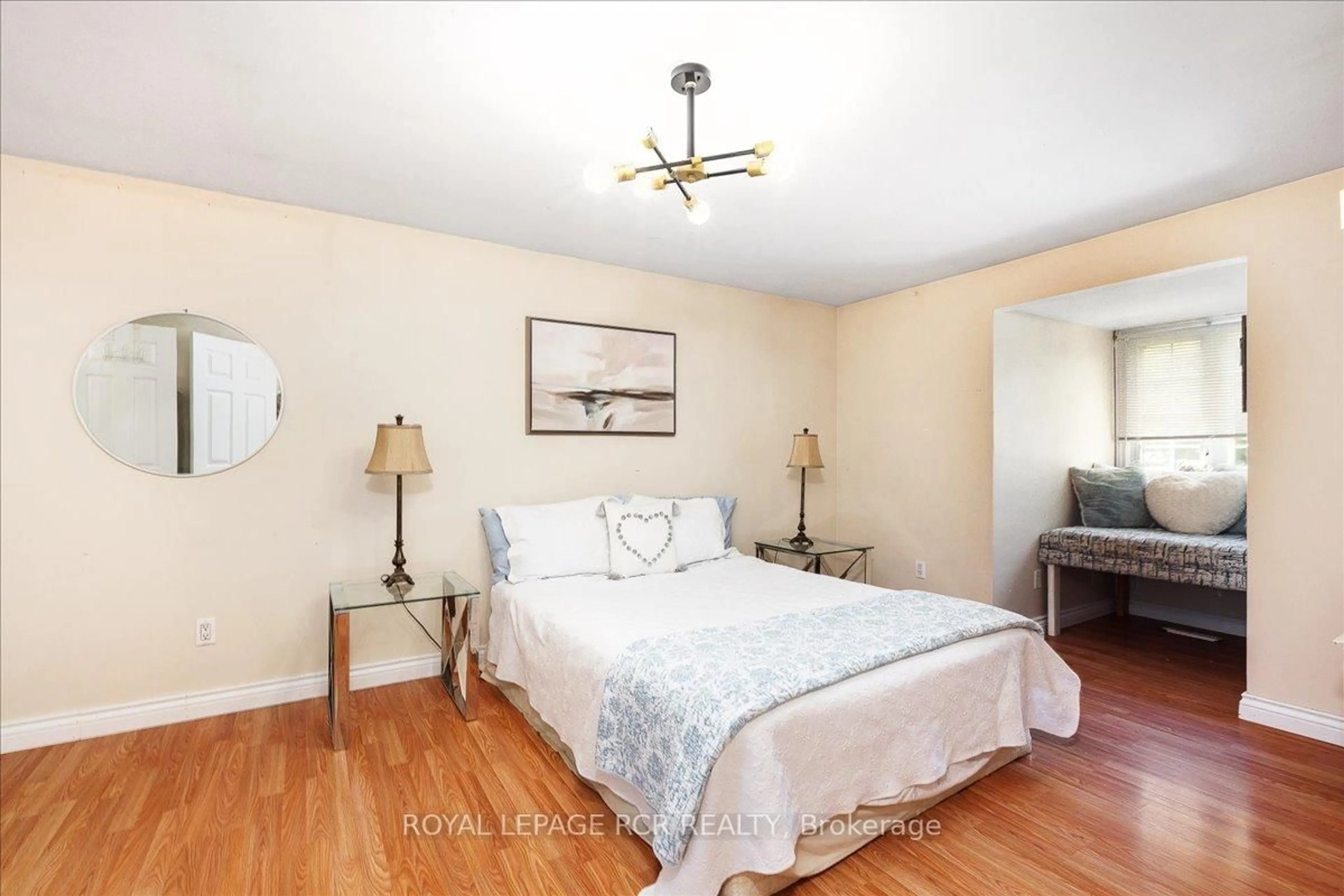 Bedroom with bed, wood/laminate floor for 55 Valley Mills Rd, East Gwillimbury Ontario L0G 1M0