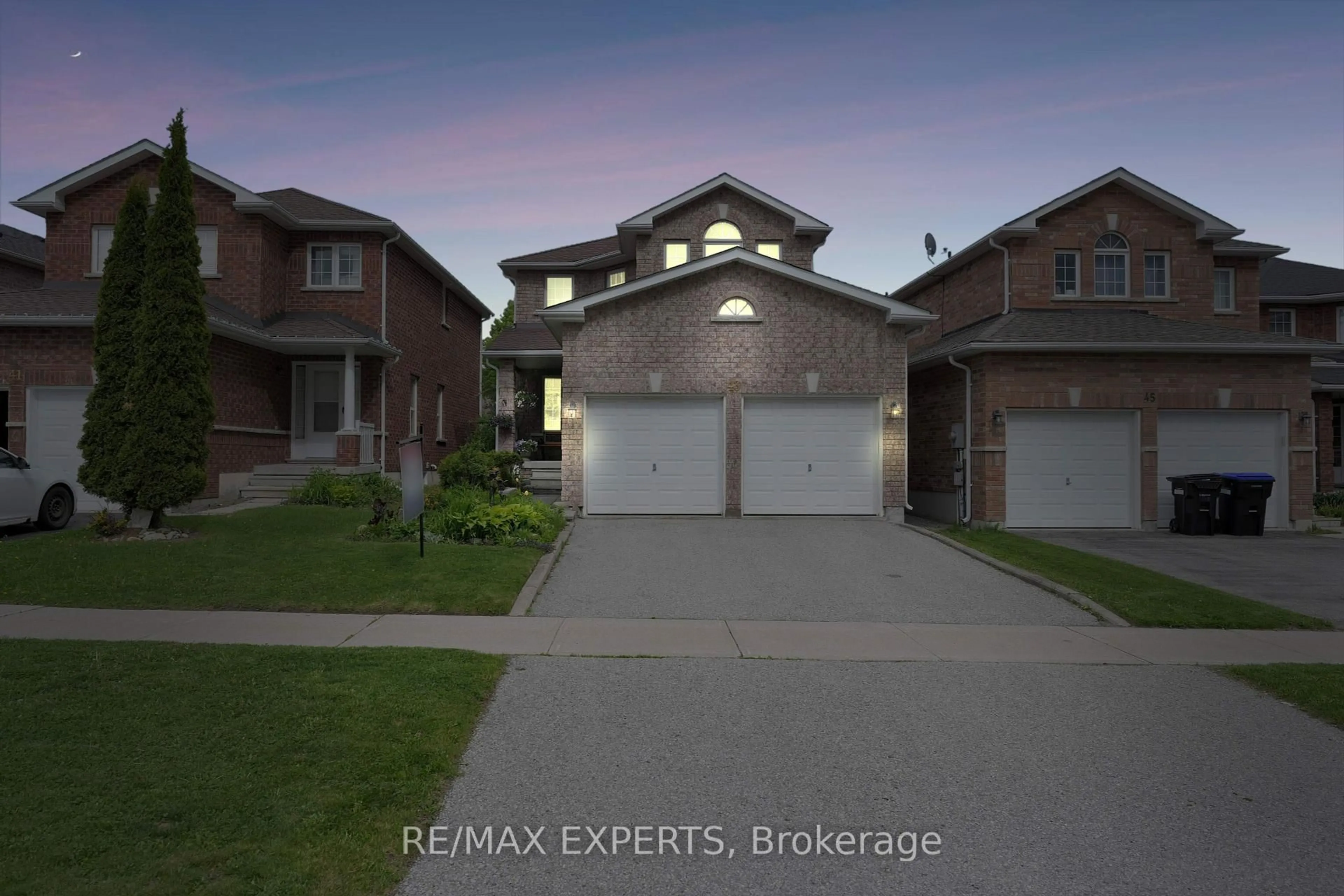 Home with brick exterior material, street for 43 Buchanan Dr, New Tecumseth Ontario L9R 0A2
