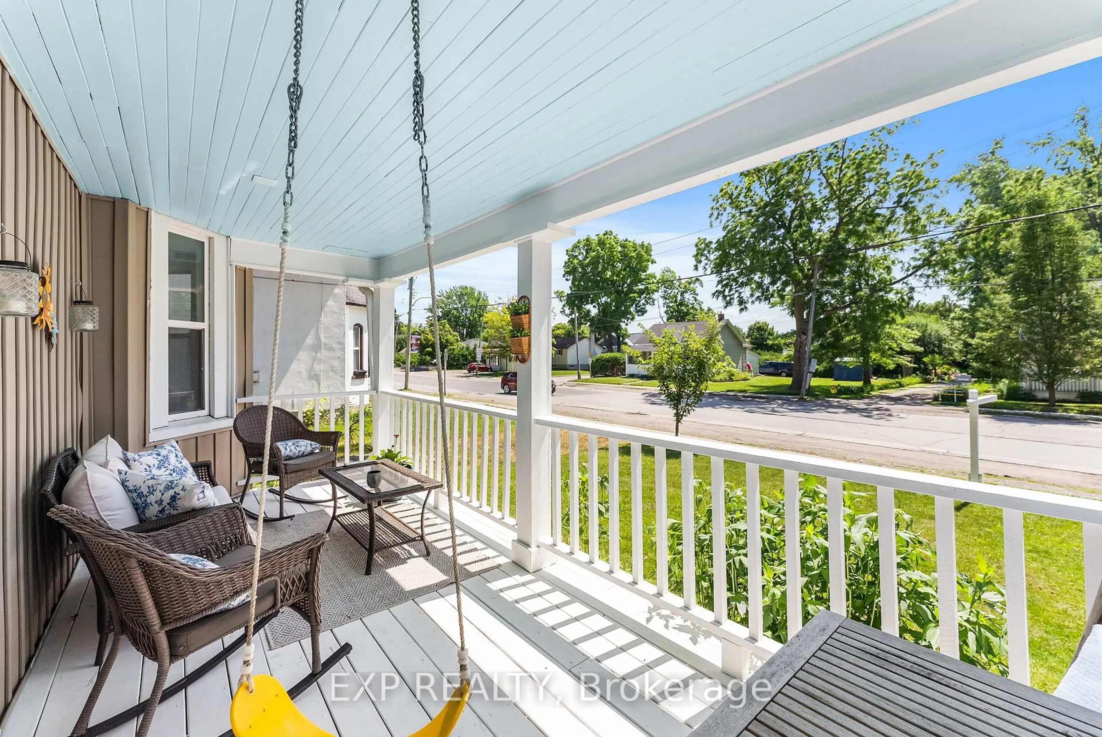 Patio, water/lake/river/ocean view for 59 High St, Georgina Ontario L0E 1R0