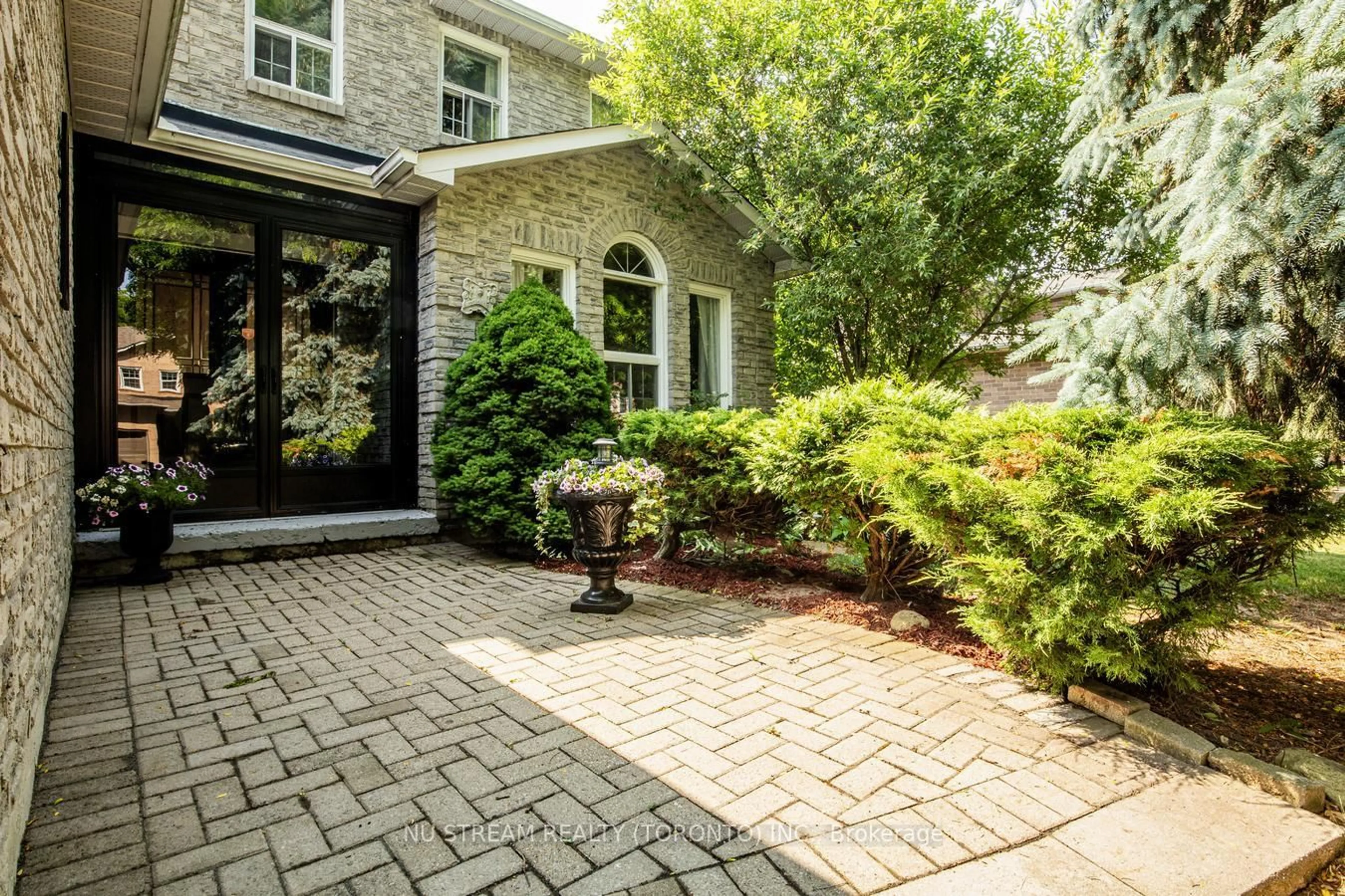 Home with brick exterior material, street for 3 Coulson Crt, Markham Ontario L3P 6G7