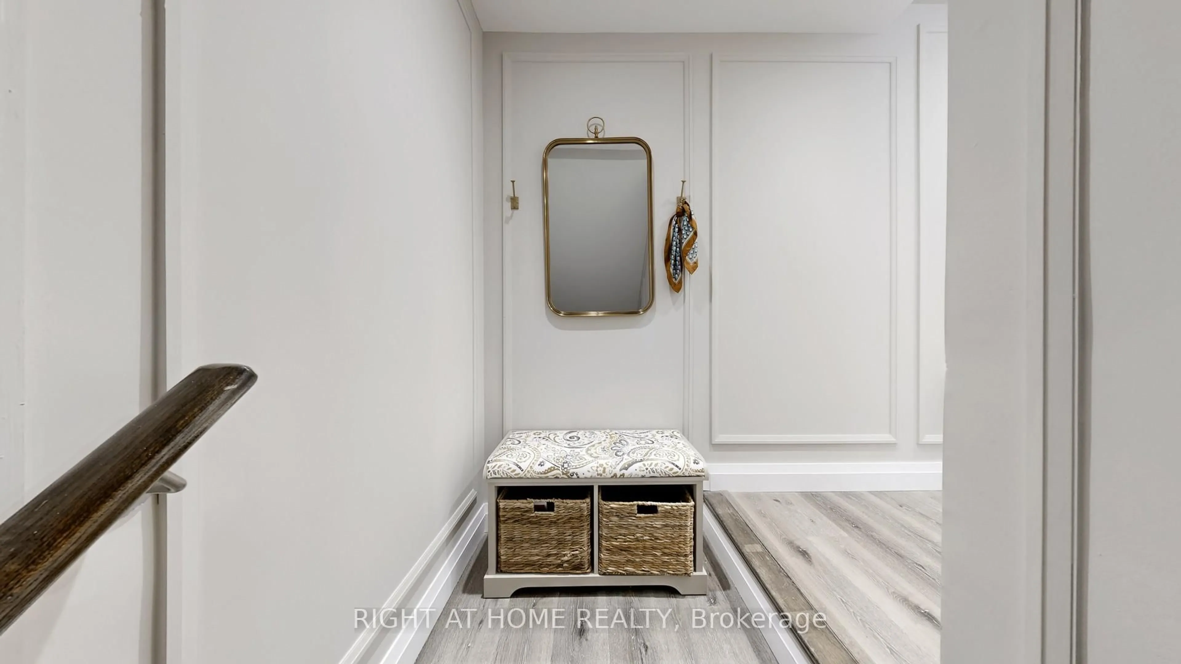 Indoor entryway for 26 Bruce St #B14, Vaughan Ontario L4L 0H4