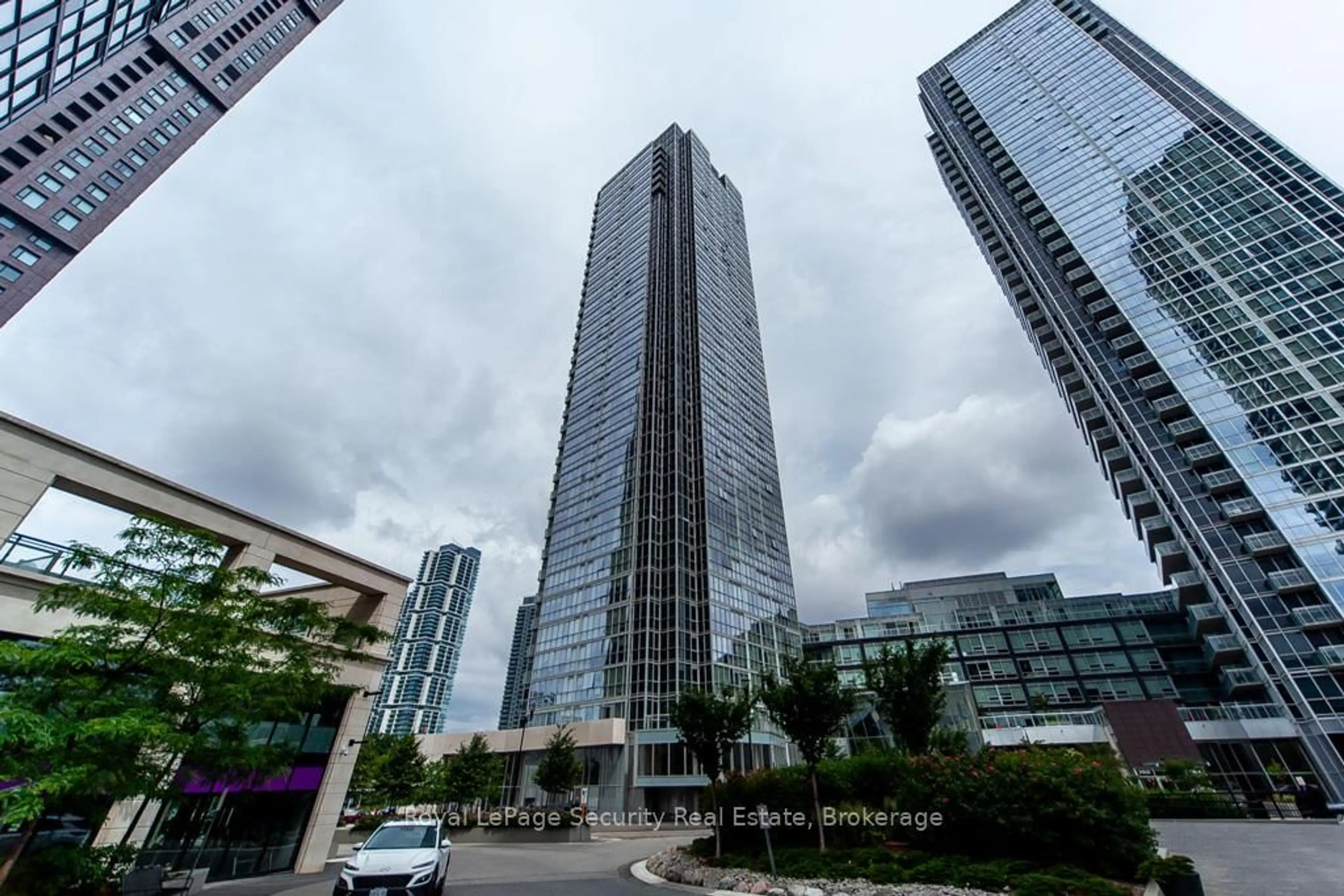 Unknown for 2916 Highway 7 Rd #315, Vaughan Ontario L4K 0K5