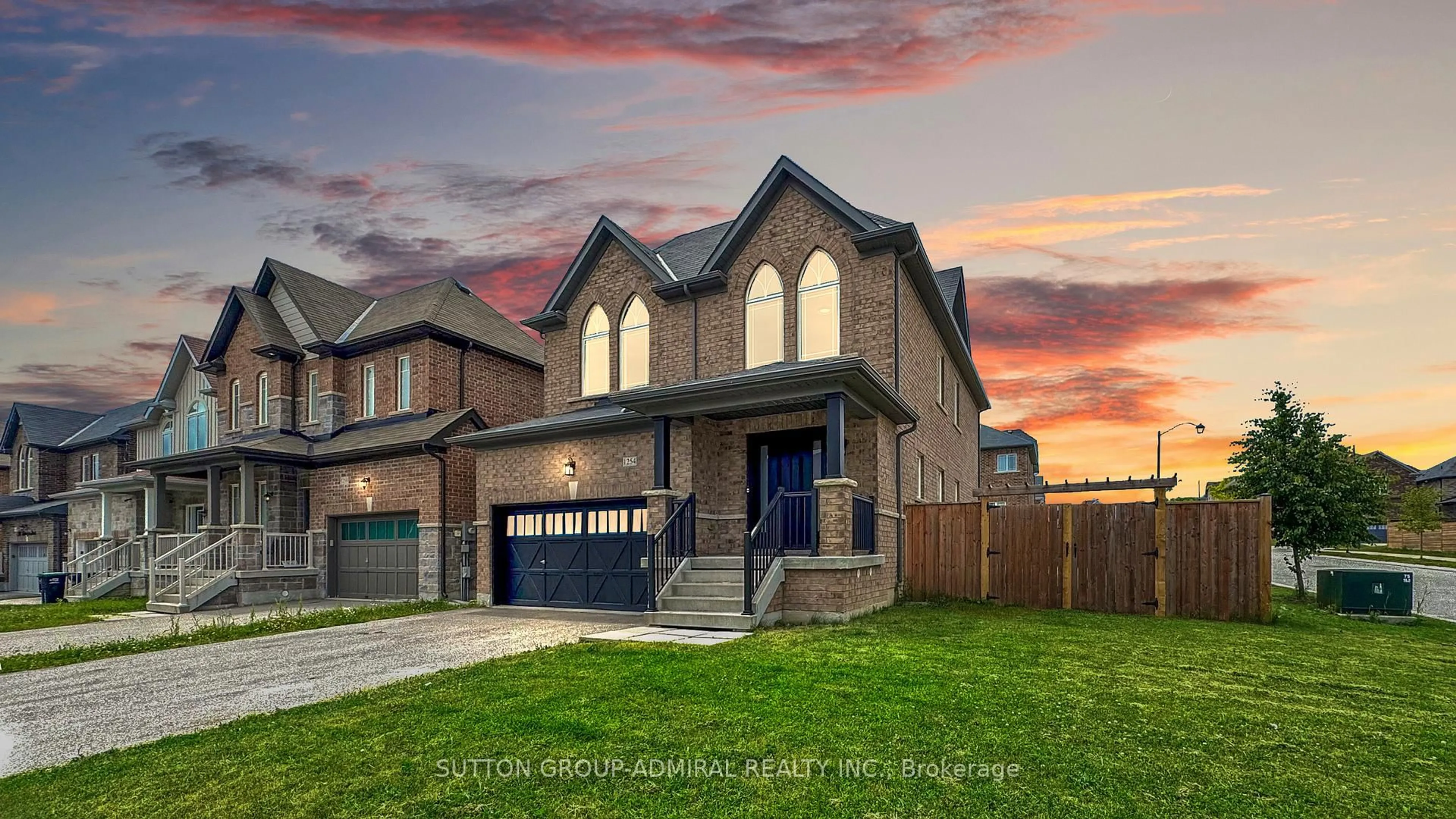 Home with brick exterior material, street for 1254 Harrington St, Innisfil Ontario L0L 1W0