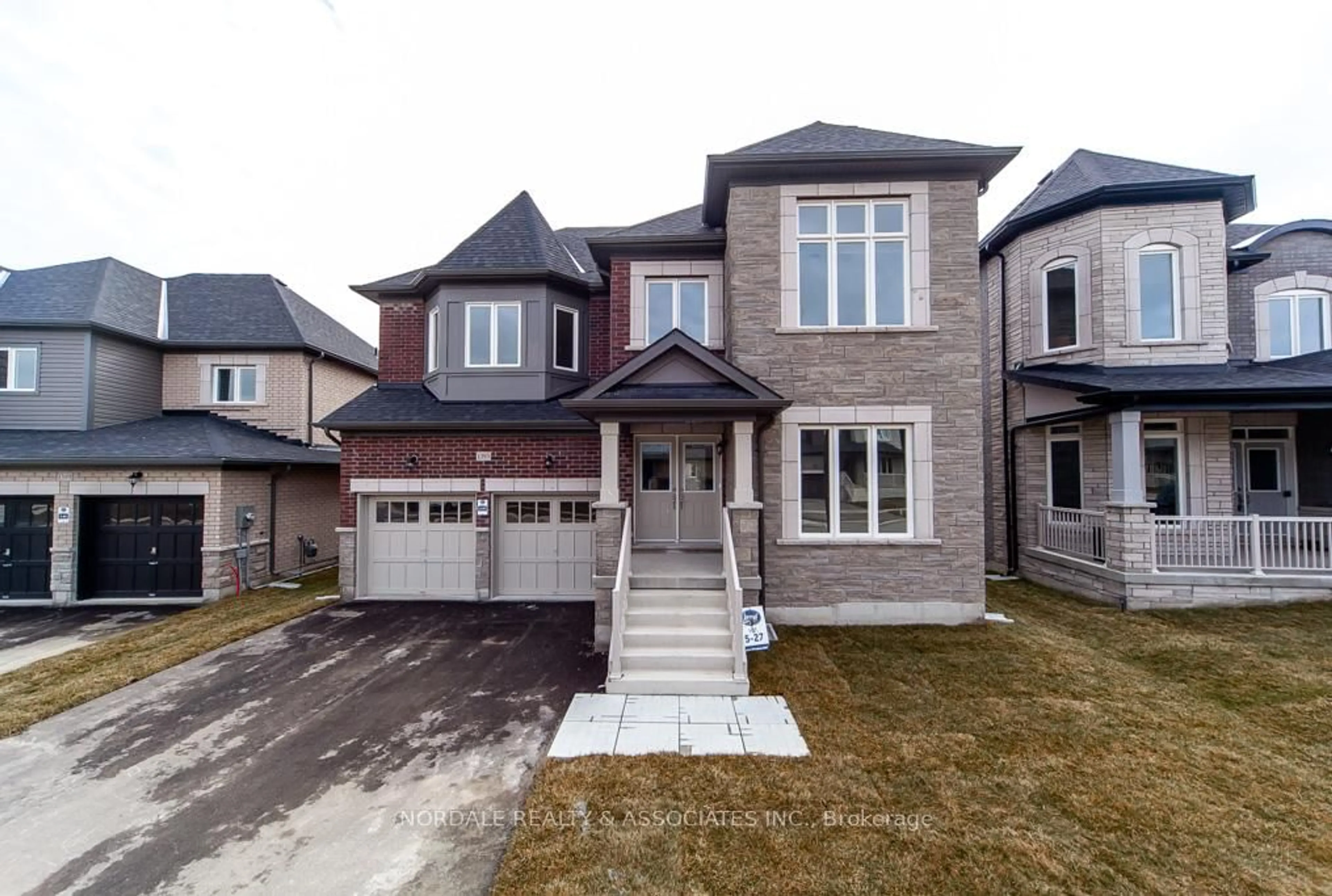 Home with brick exterior material, street for 1393 STOVELL Cres, Innisfil Ontario L0L 1W0