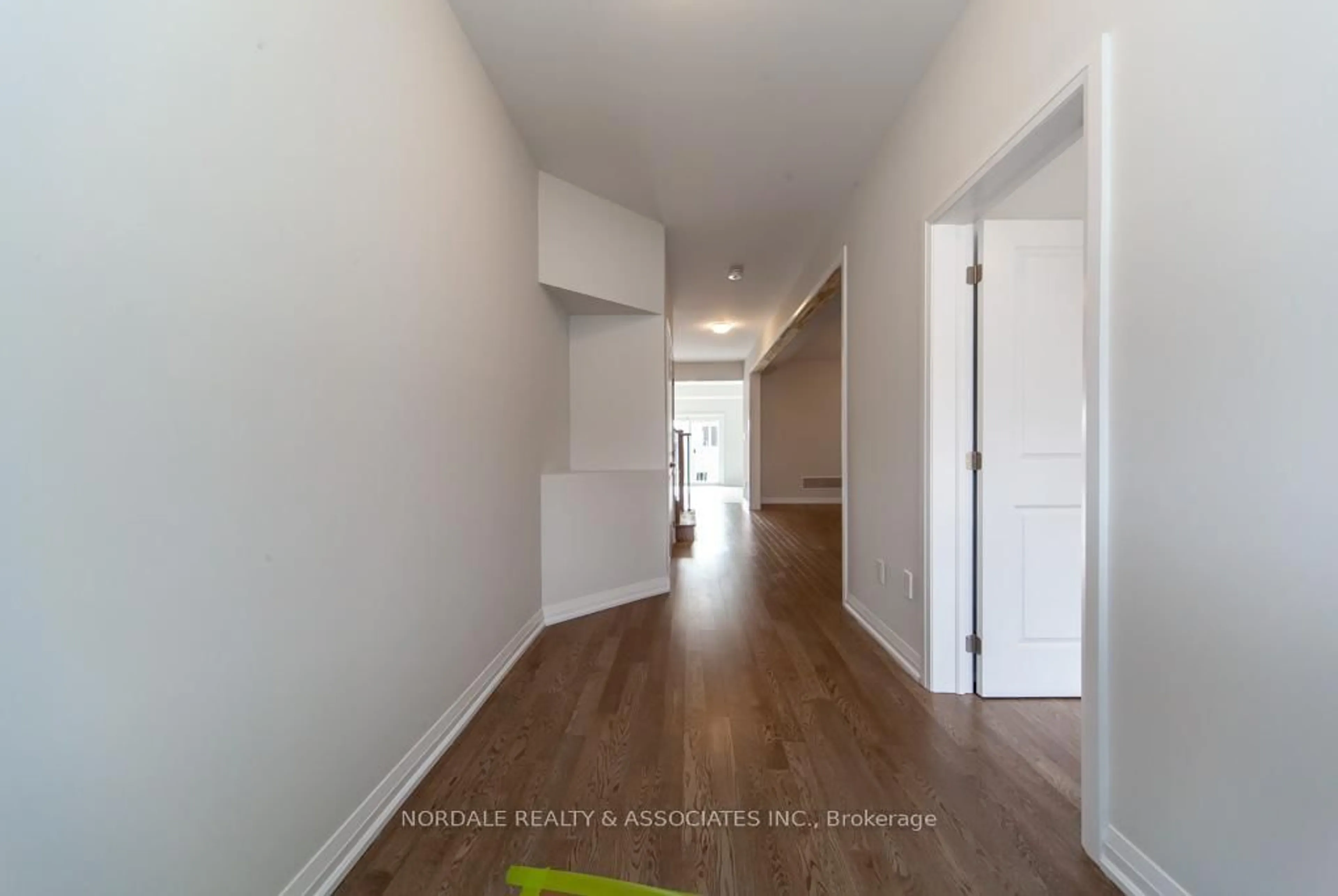 A pic of a room for 1393 STOVELL Cres, Innisfil Ontario L0L 1W0