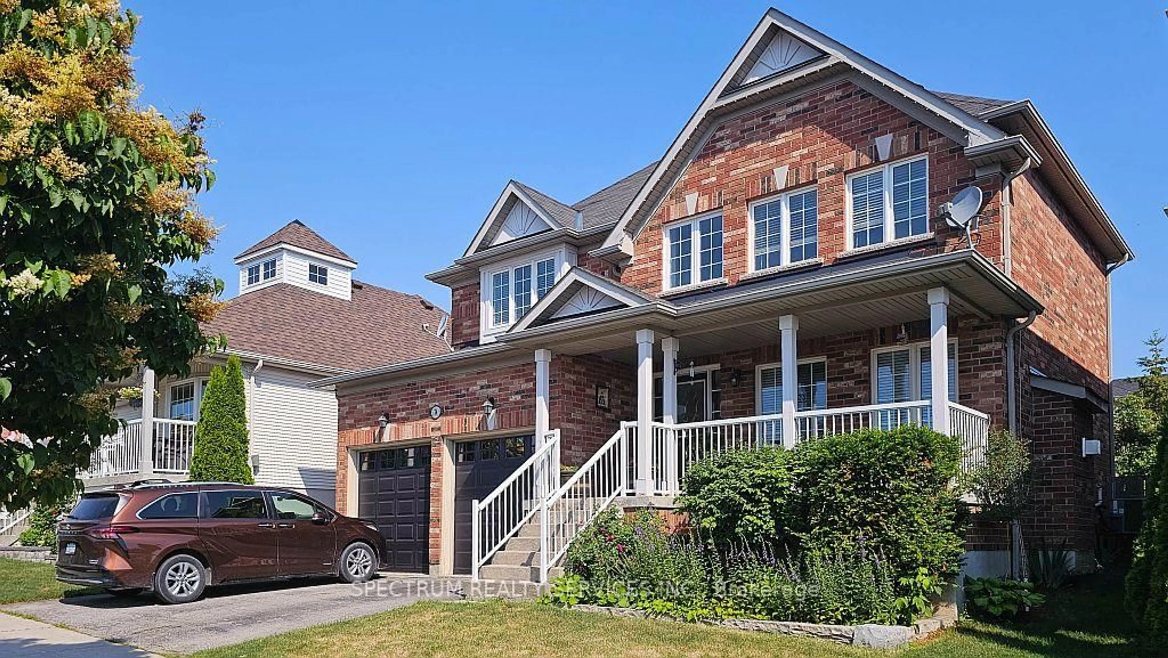 Home with brick exterior material, street for 74 Ian Dr, Georgina Ontario L4P 4G3