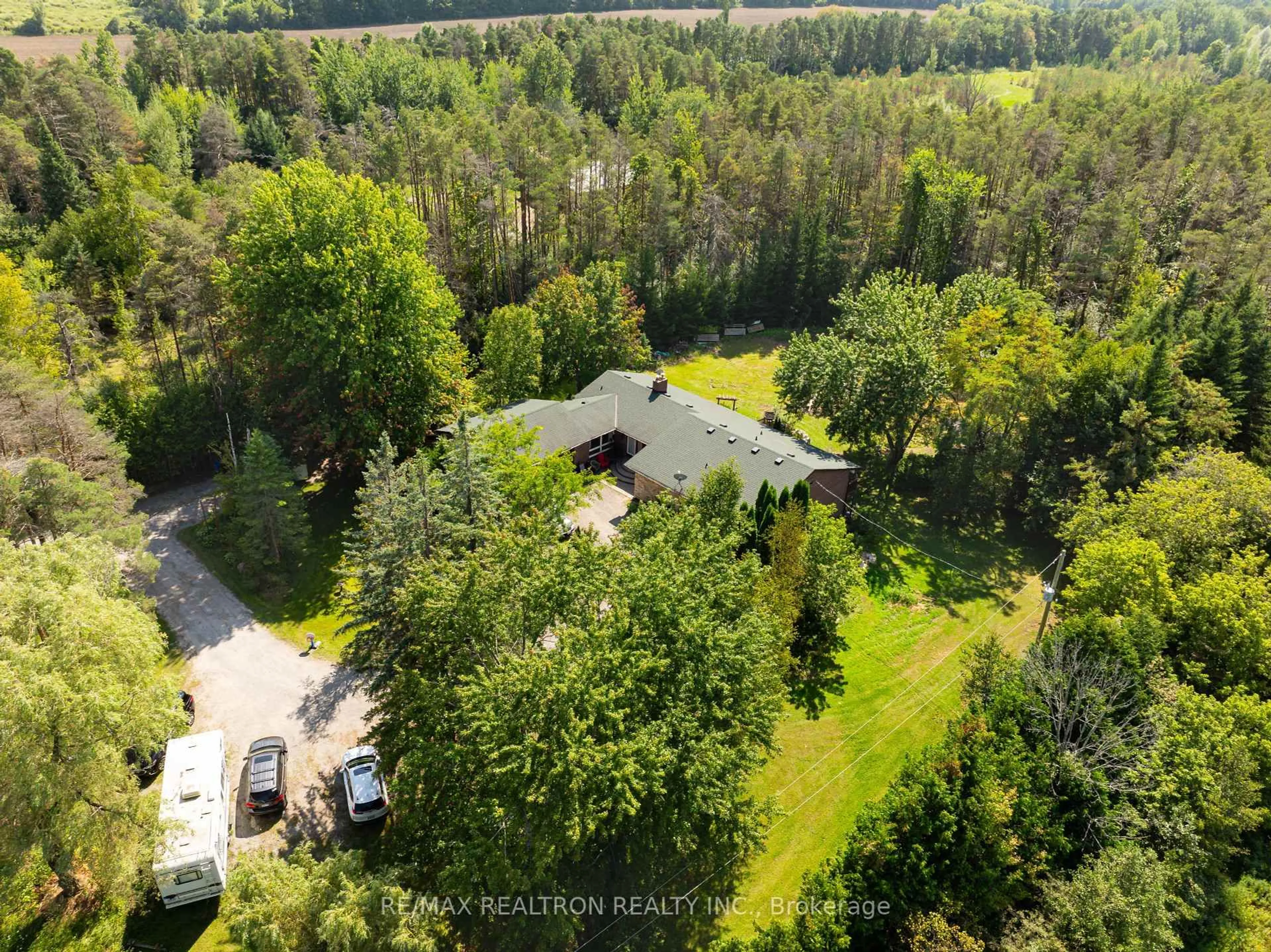 A pic from outside/outdoor area/front of a property/back of a property/a pic from drone, forest/trees view for 22284 Kennedy Rd, East Gwillimbury Ontario L0G 1R0