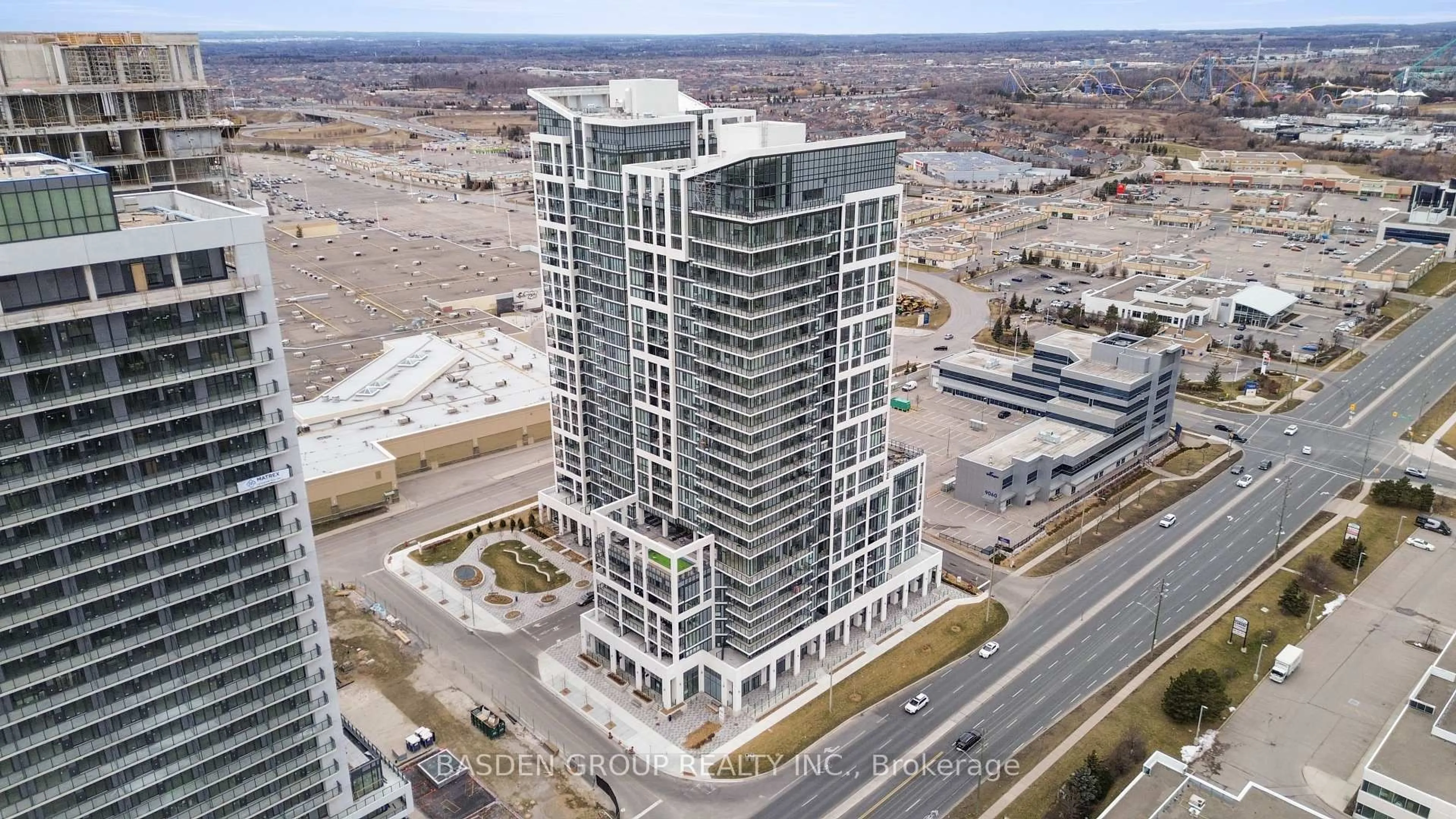 A pic from outside/outdoor area/front of a property/back of a property/a pic from drone, building for 9000 Jane St #814, Vaughan Ontario L4K 0M6