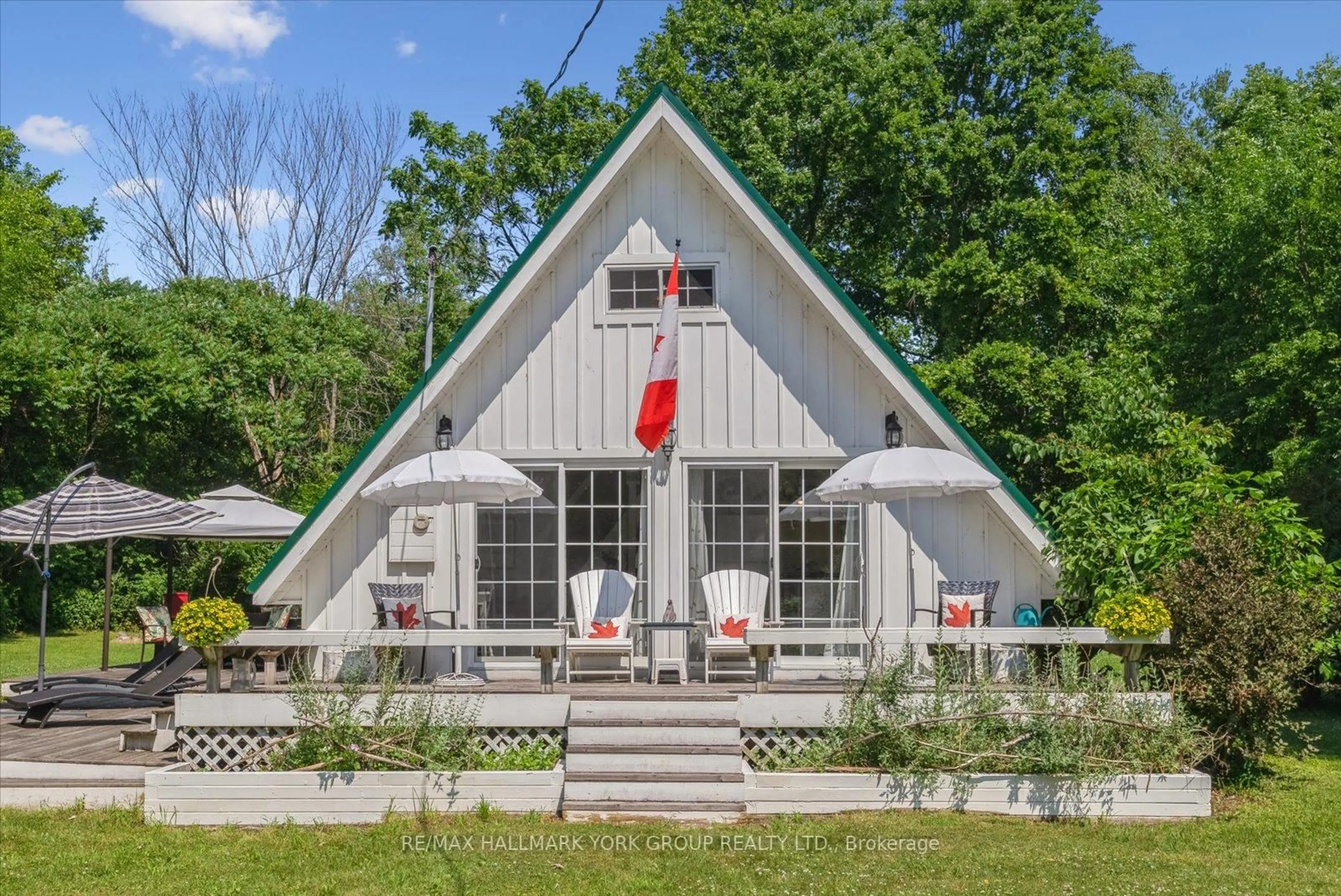 Home with vinyl exterior material, unknown for Lot 112 Snake Island, Georgina Islands Ontario L4P 3E9