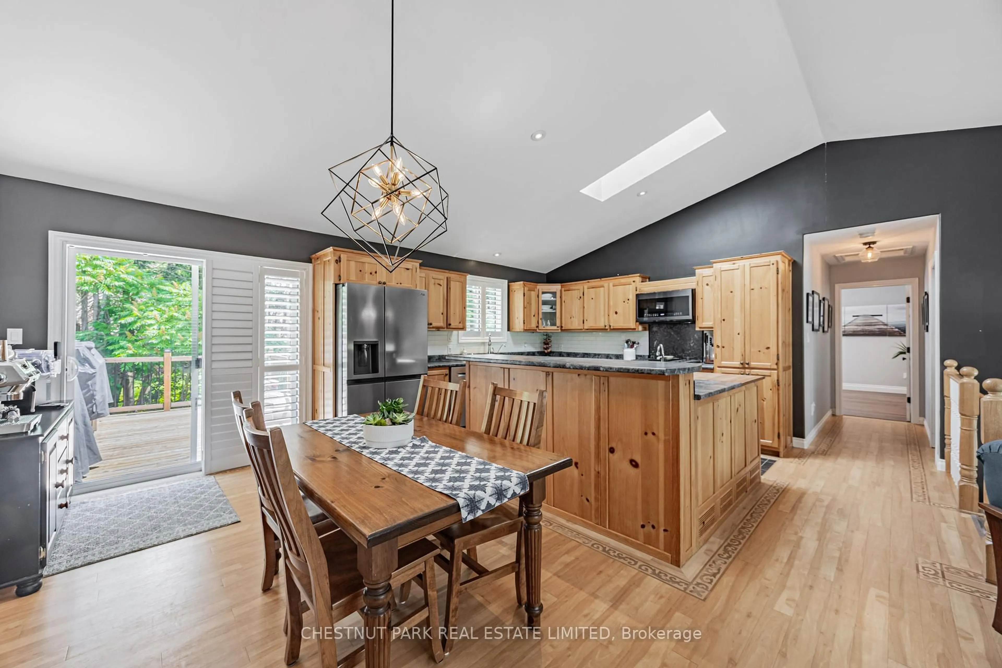 Open concept kitchen, unknown for 83 Polva Promenade, Georgina Ontario L0C 1L0