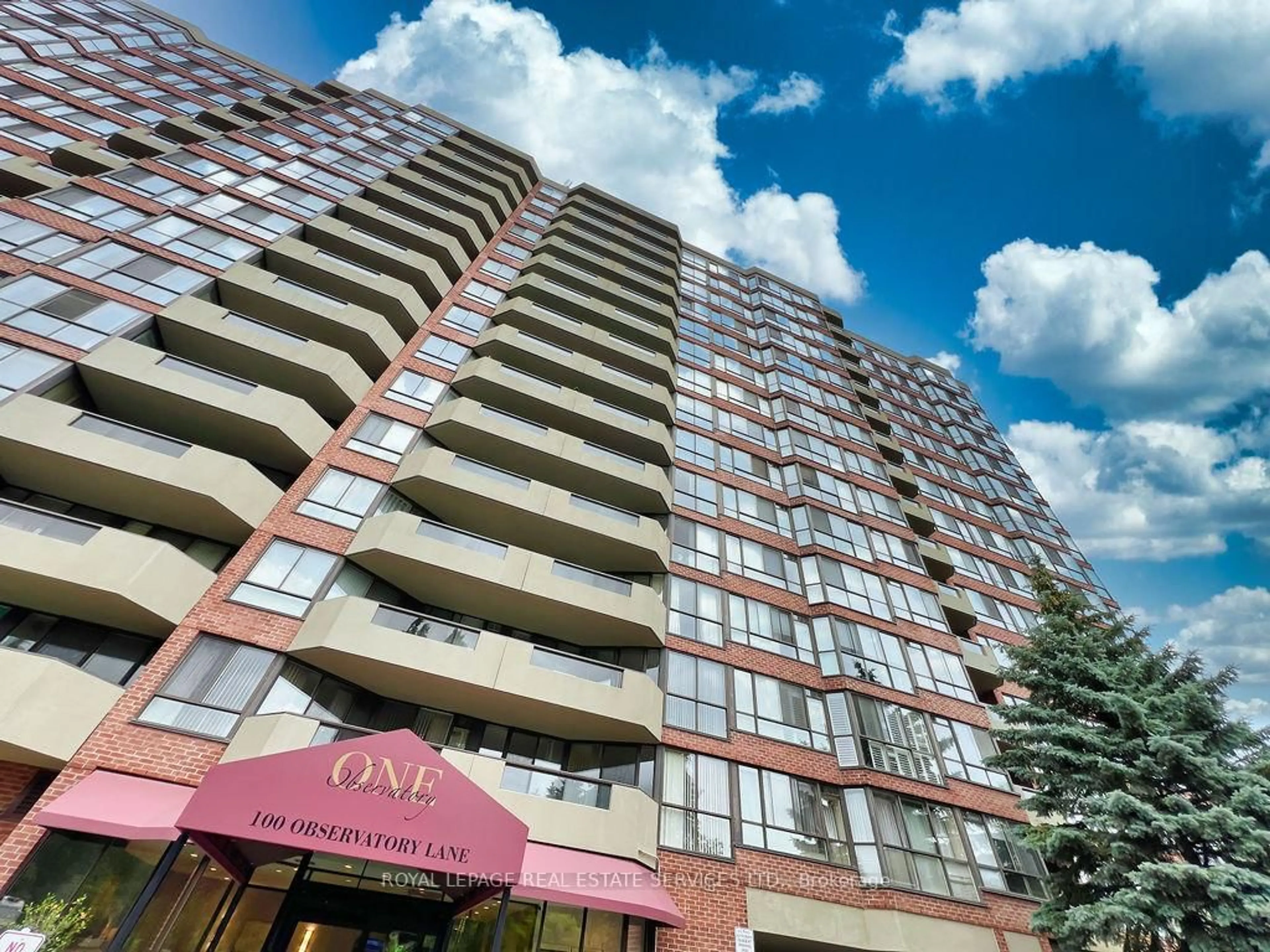 Patio, building for 100 Observatory Lane #502, Richmond Hill Ontario L4C 1T4