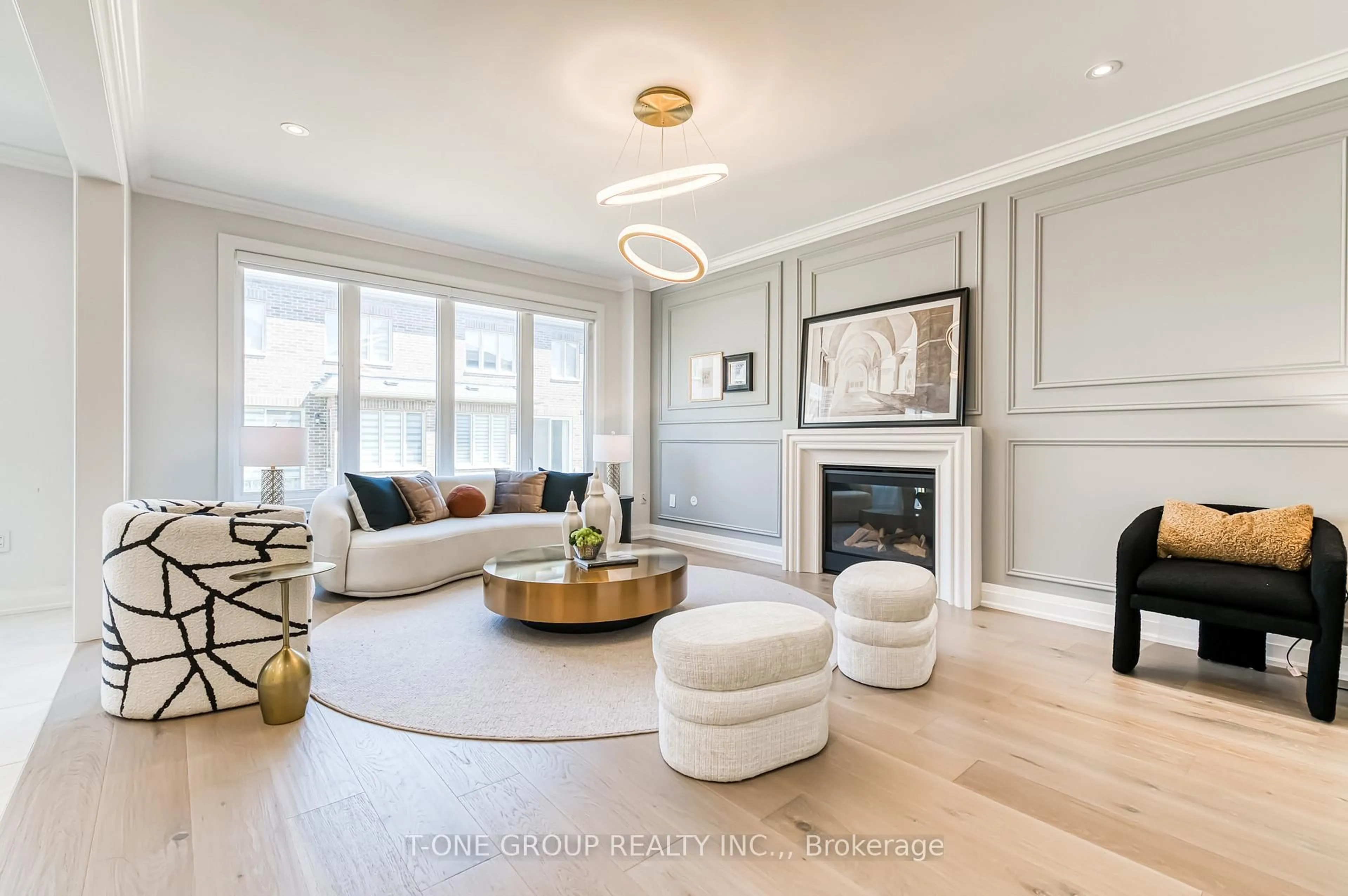 Living room with furniture, wood/laminate floor for 16 Longworth Ave, Richmond Hill Ontario L4E 1J1