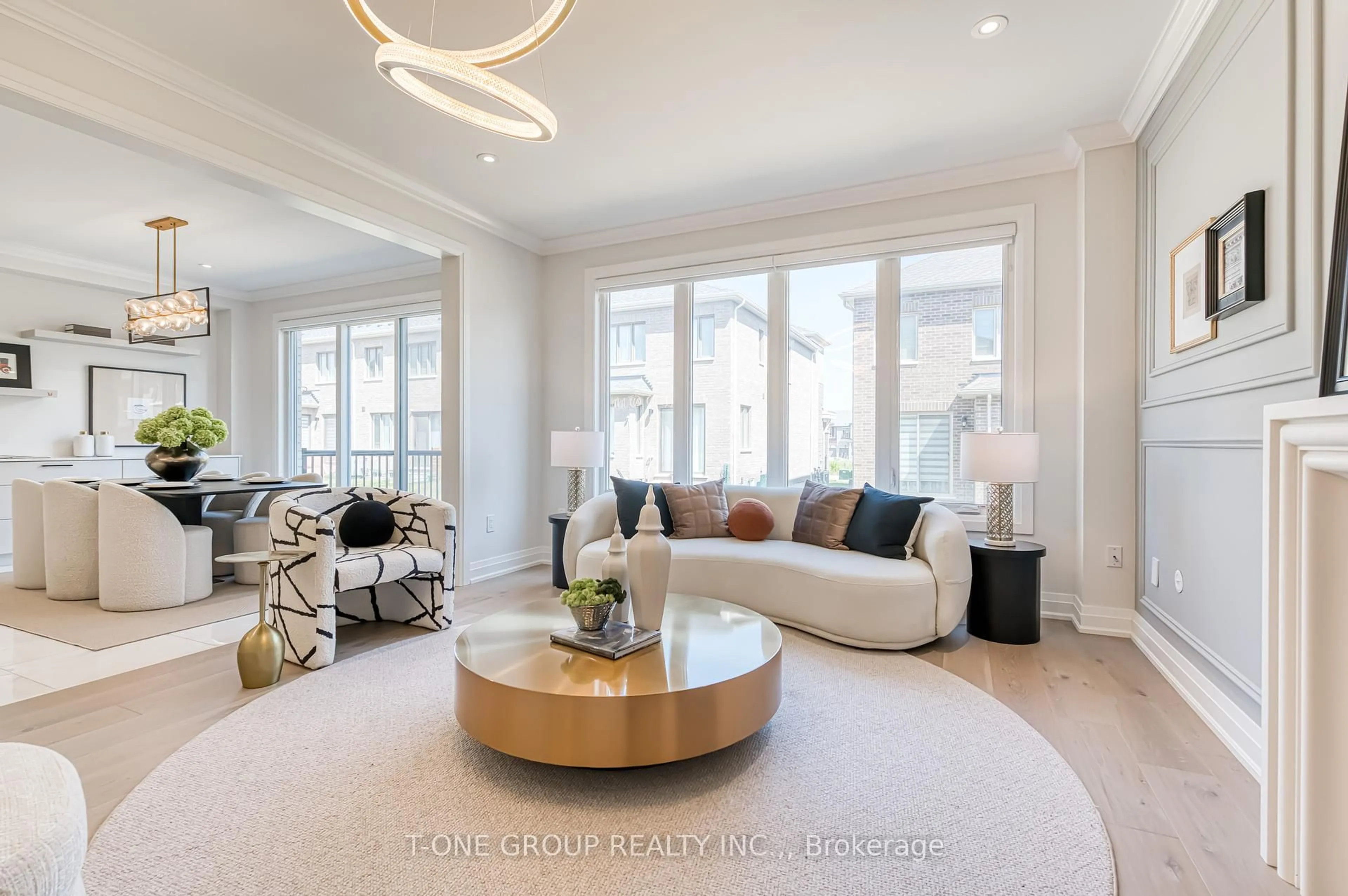 Living room with furniture, unknown for 16 Longworth Ave, Richmond Hill Ontario L4E 1J1