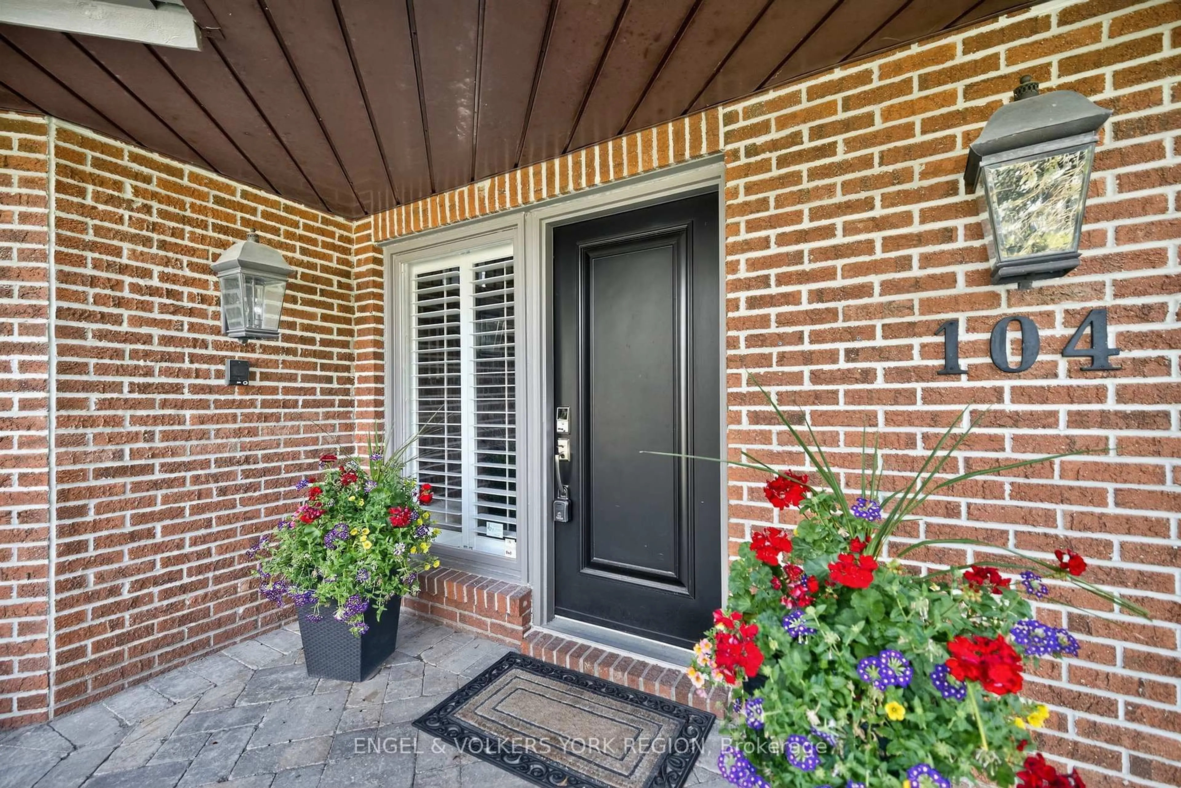 Home with brick exterior material, street for 104 McClure Dr, King Ontario L7B 1B9