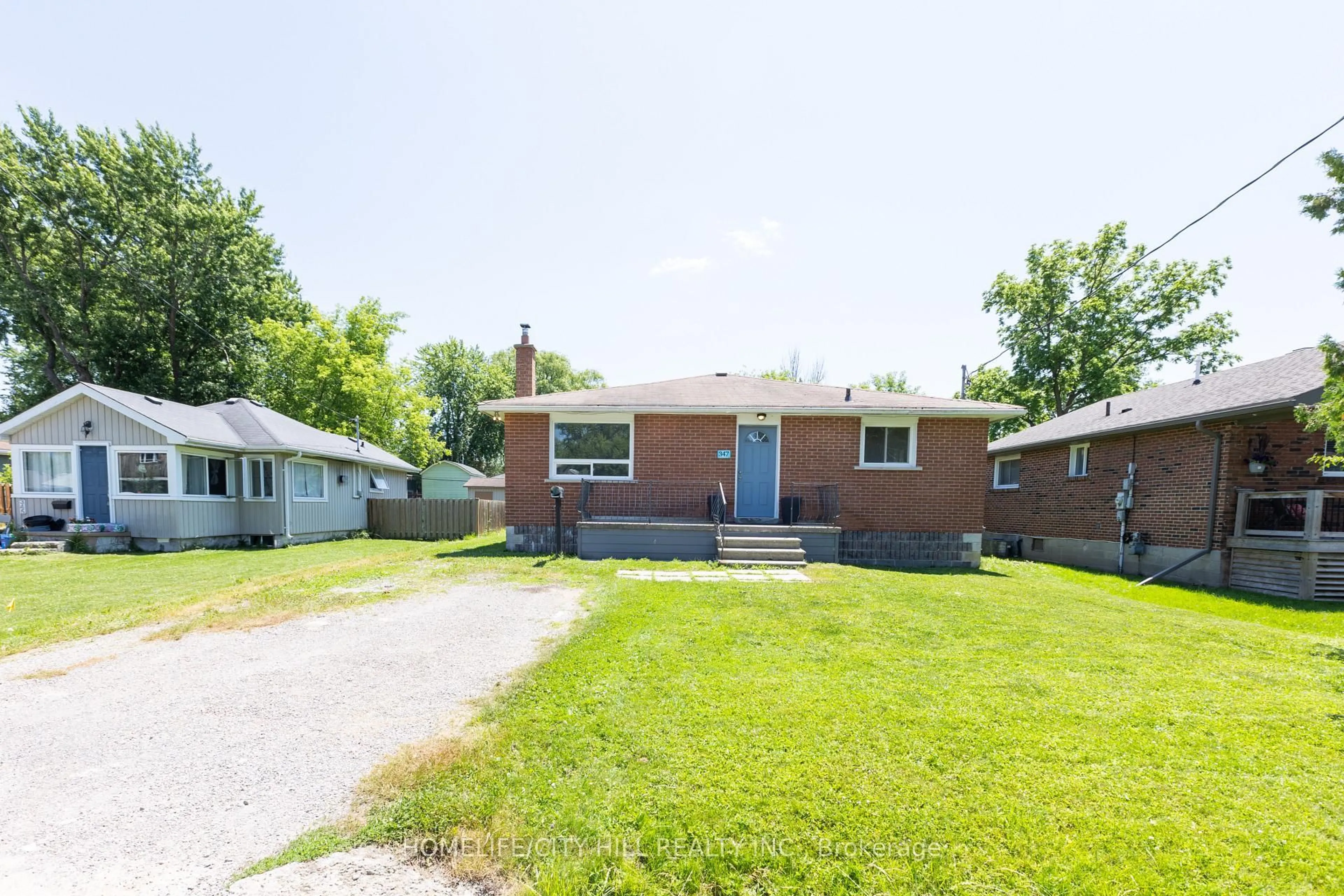 Home with brick exterior material, street for 347 Hollywood Dr, Georgina Ontario L4P 3A2