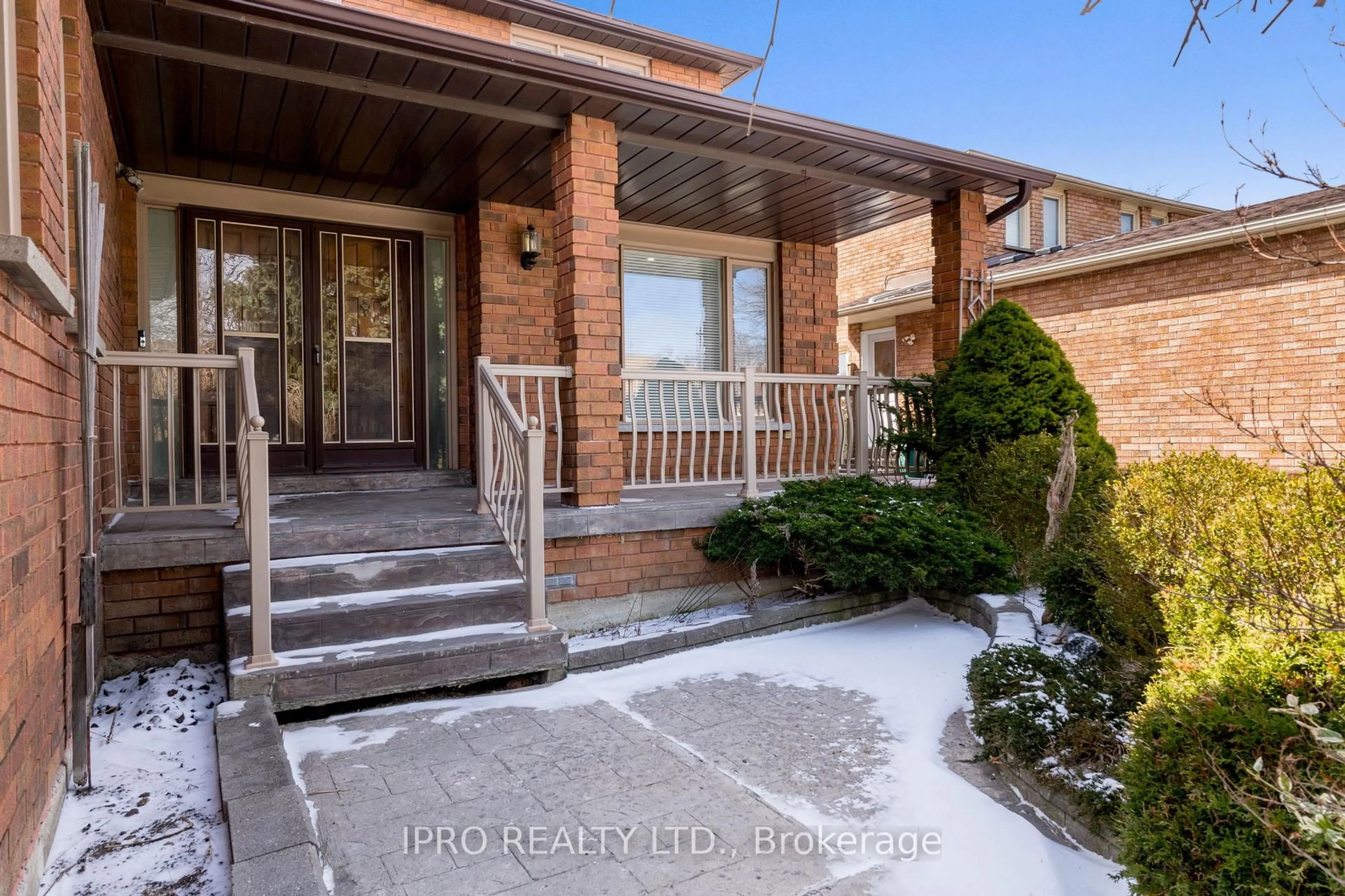 Home with brick exterior material, street for 108 Zinnia Pl, Vaughan Ontario L4L 6G5