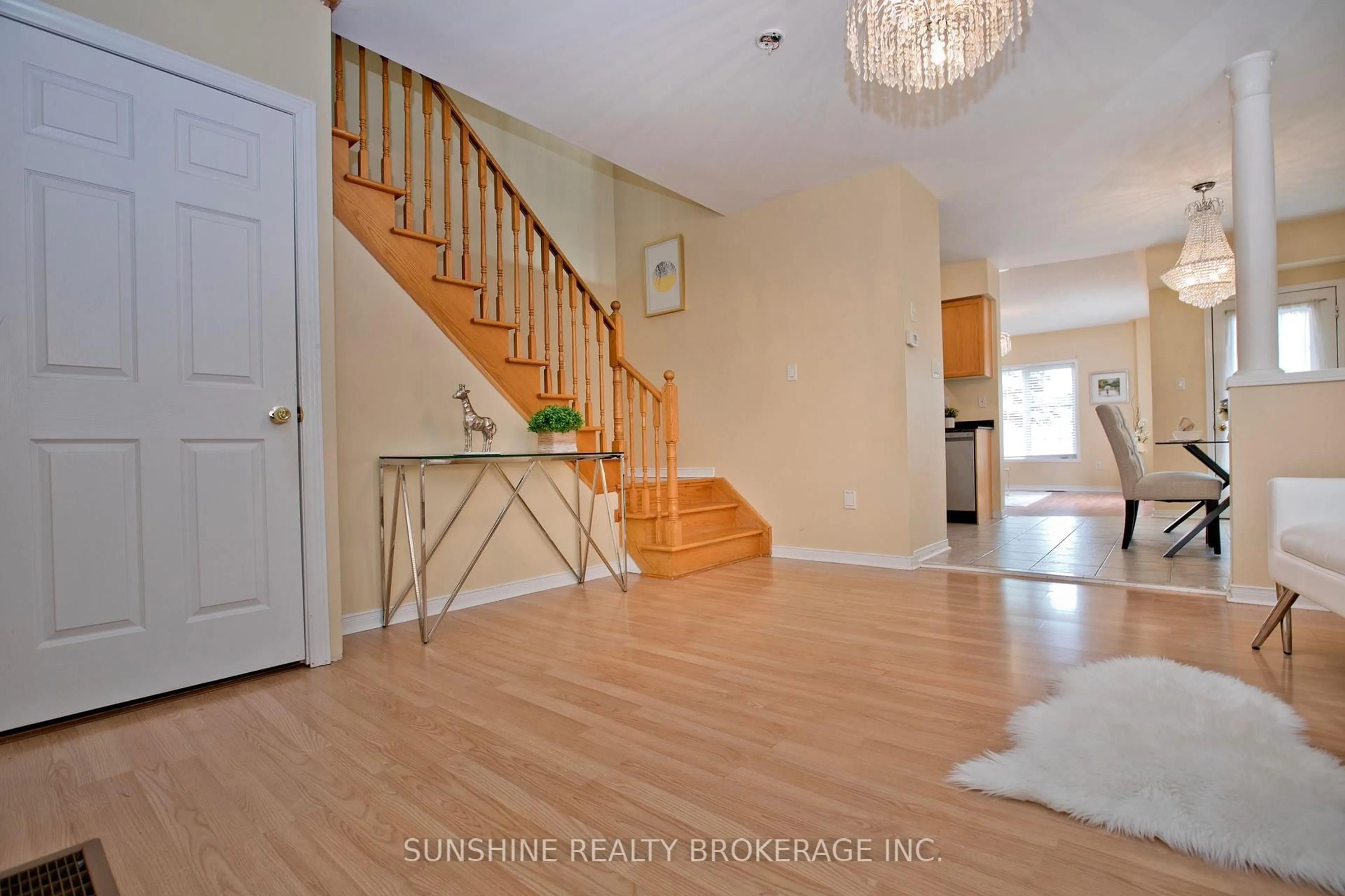 Indoor entryway for 3 Camino Dr, Vaughan Ontario L6A 3W7