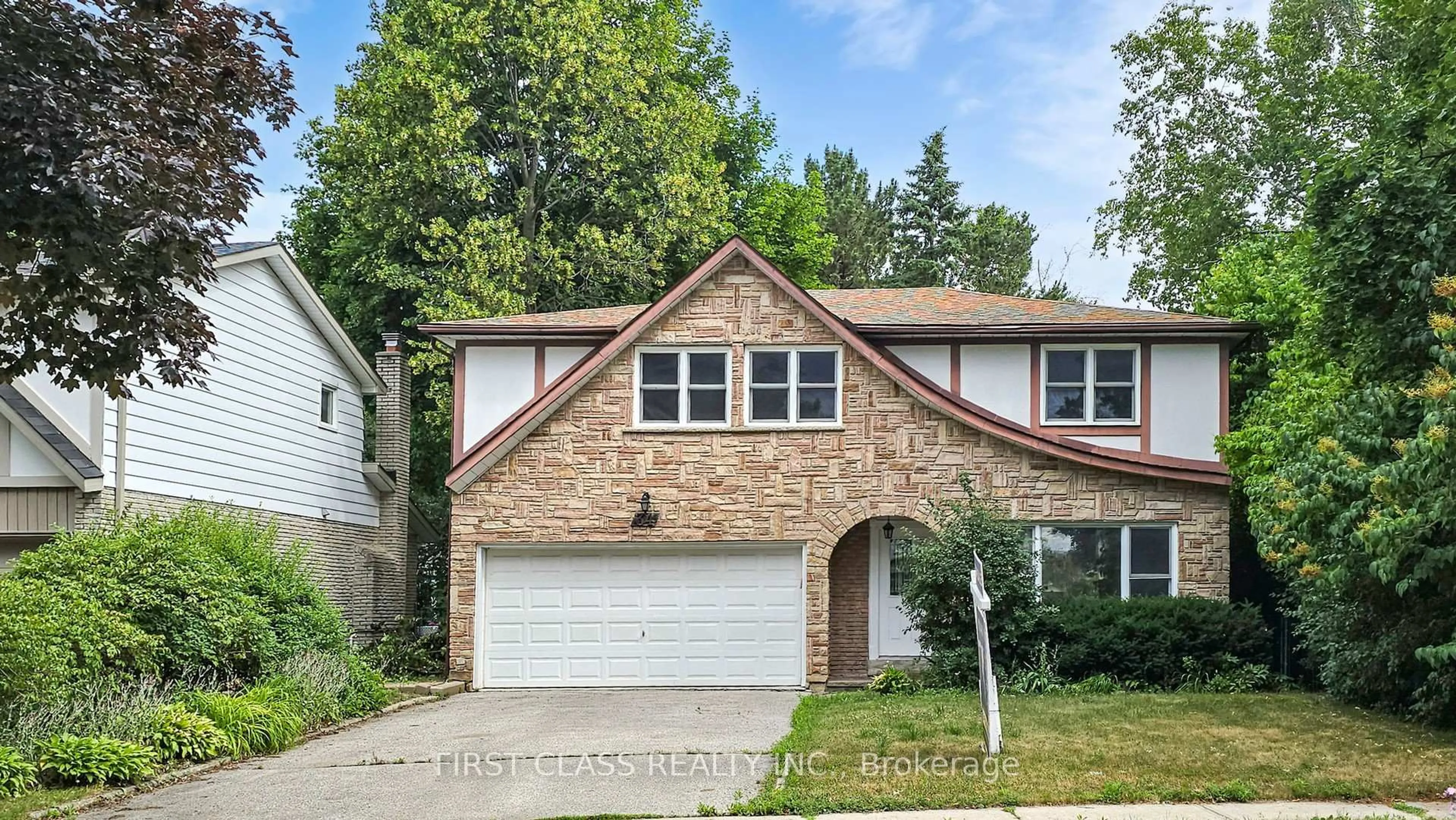 Home with brick exterior material, street for 34 Ferrah St, Markham Ontario L3R 1N5