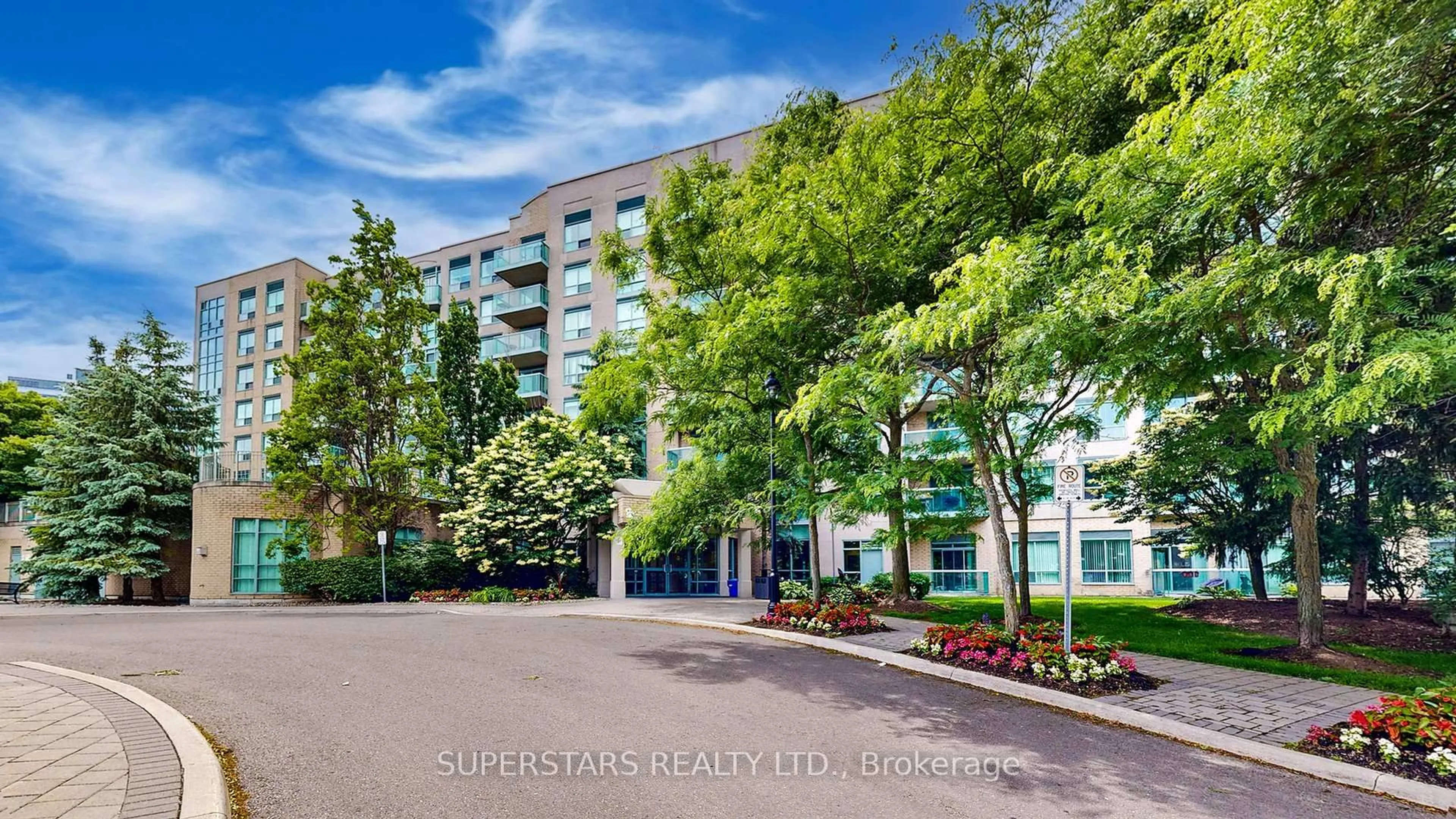 Unknown for 3 Ellesmere St #217, Richmond Hill Ontario L4B 4N2