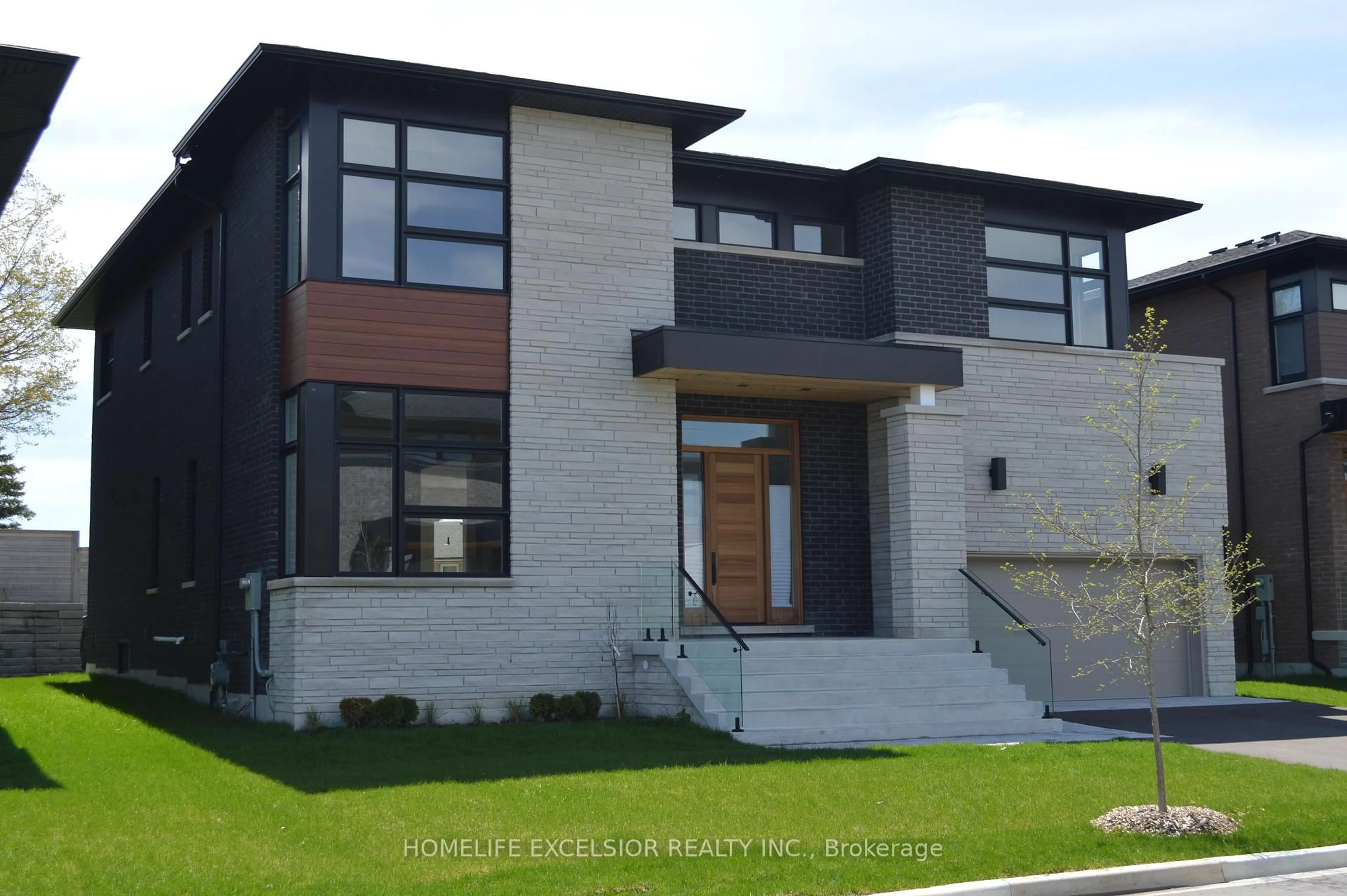 Home with brick exterior material, unknown for 24 Limerick St, Richmond Hill Ontario L4E 3W9