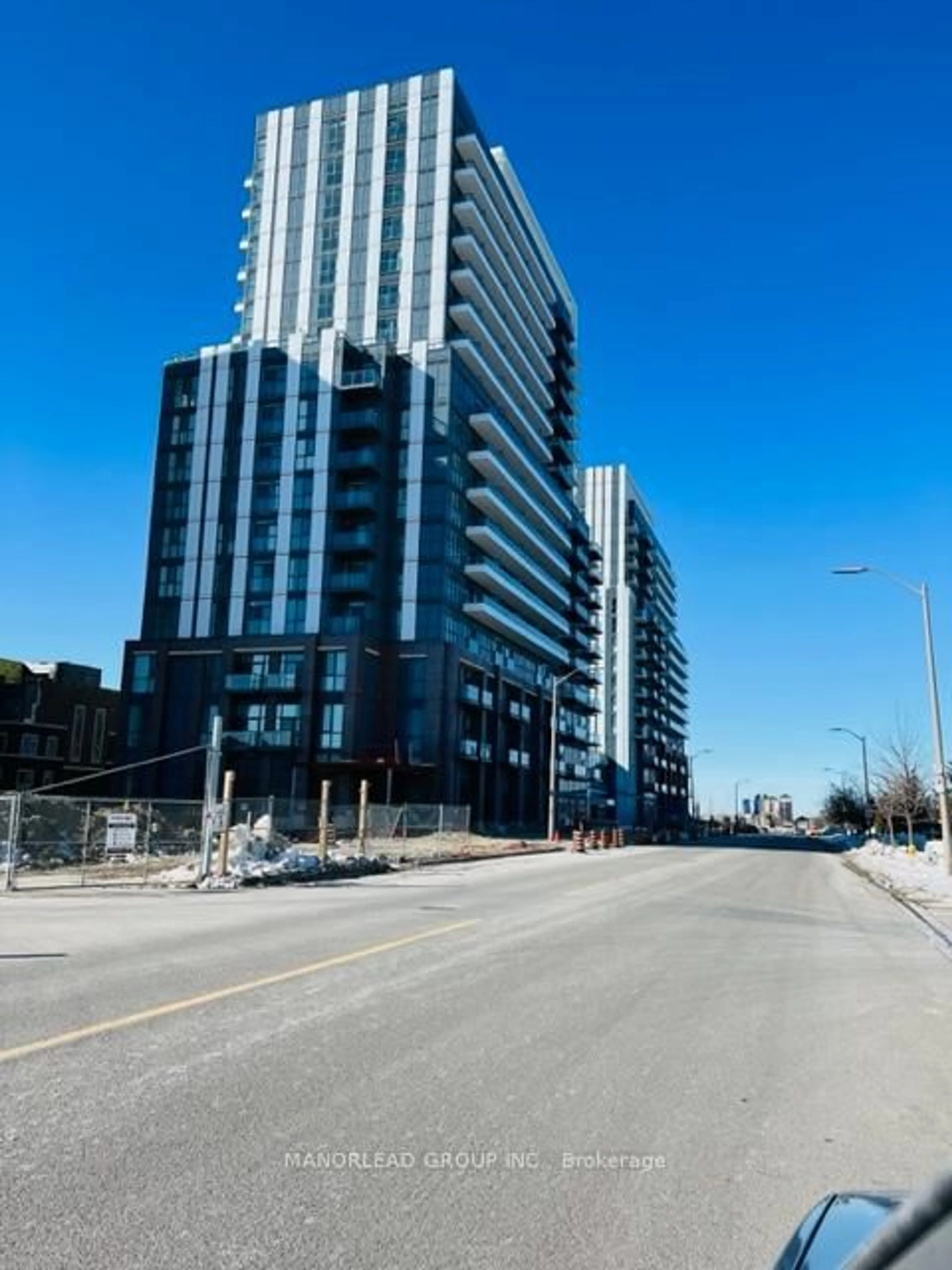 Unknown for 38 Honeycrisp Cres #912, Vaughan Ontario L4K 0M8