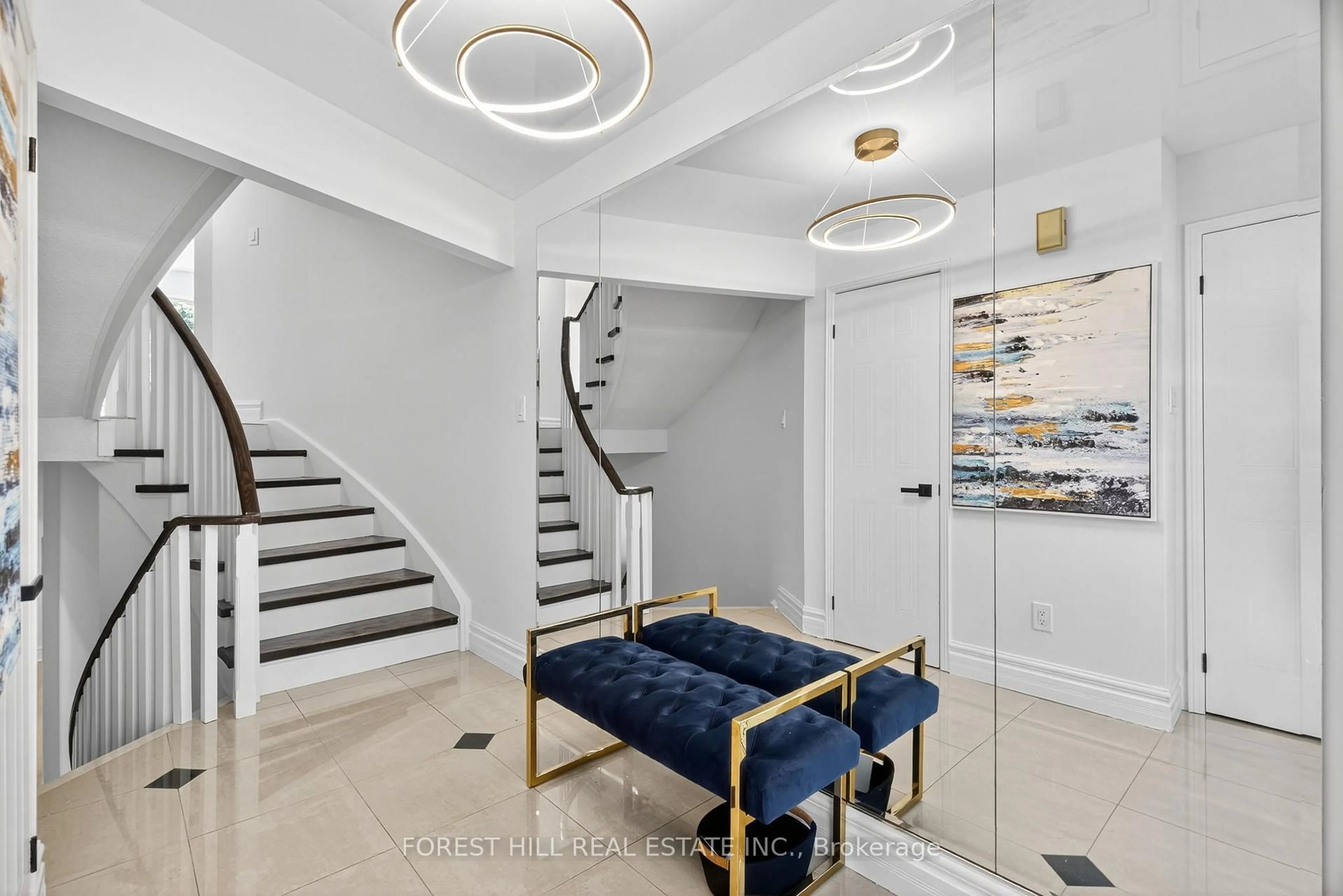 Indoor foyer for 48 Beaumont Pl, Vaughan Ontario L4J 4X2