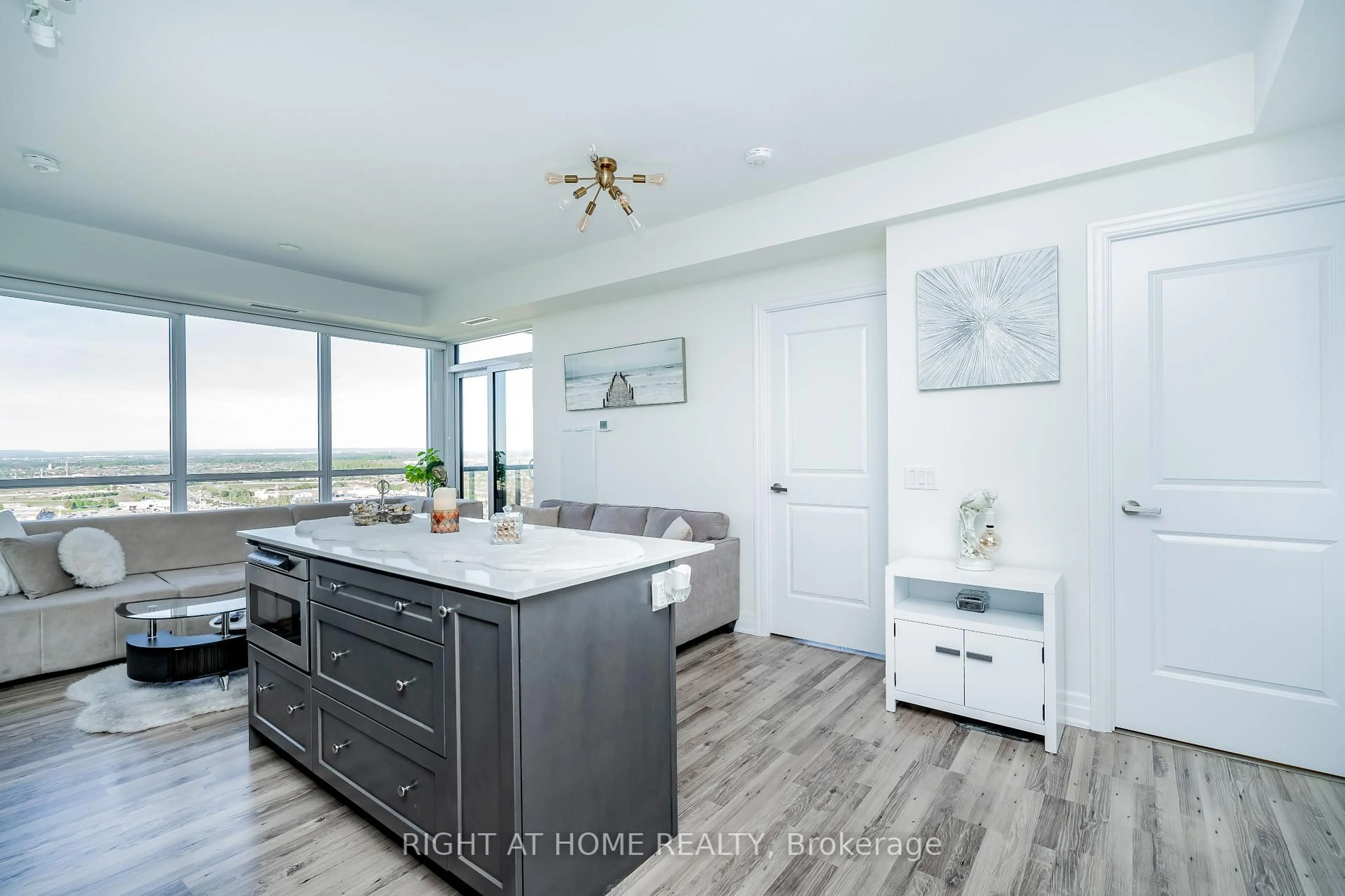 Open concept kitchen, unknown for 9075 Jane St #2309, Vaughan Ontario L4K 0L7